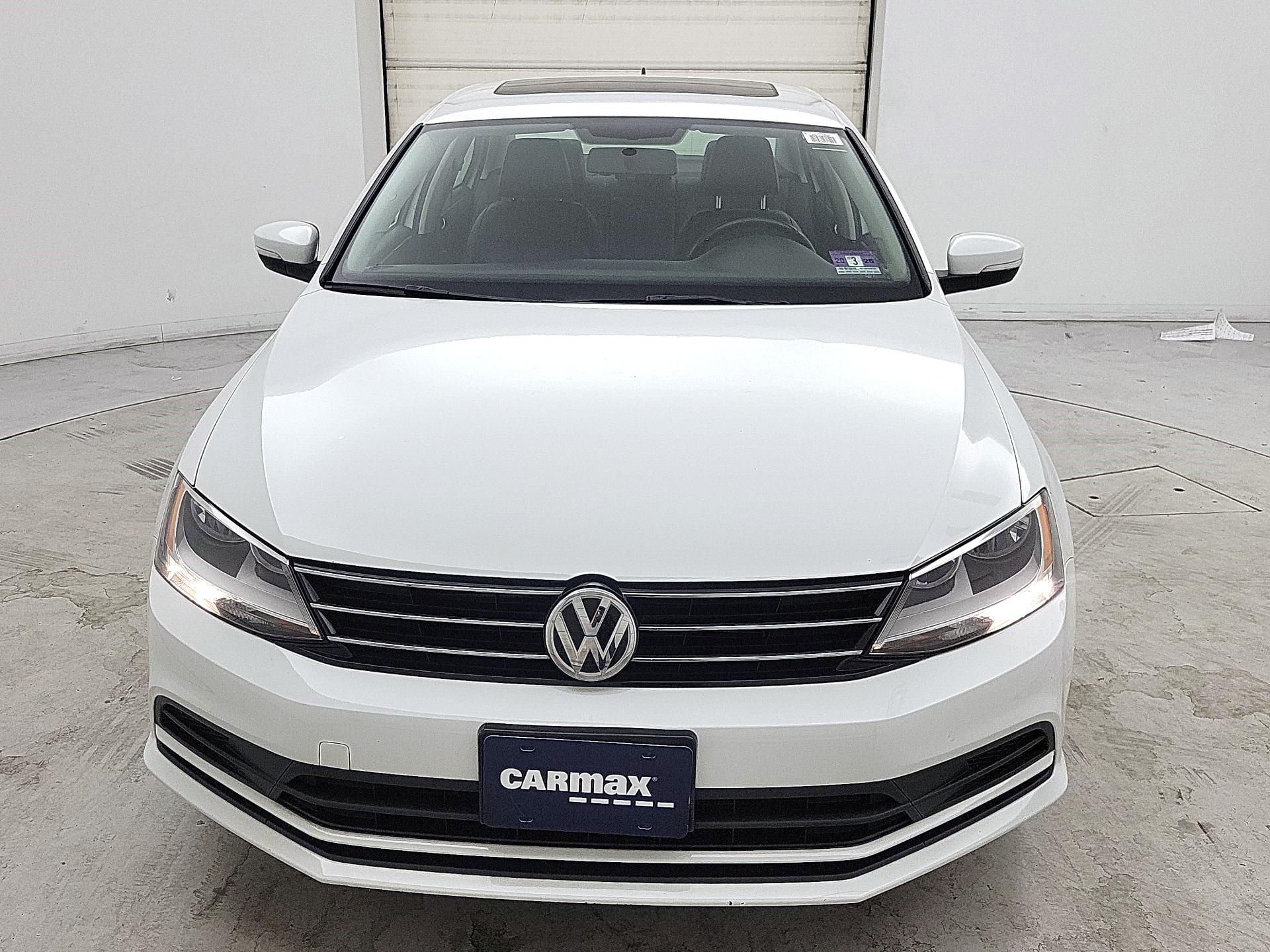 Thumbnail: 2015 Volkswagen Jetta - 2