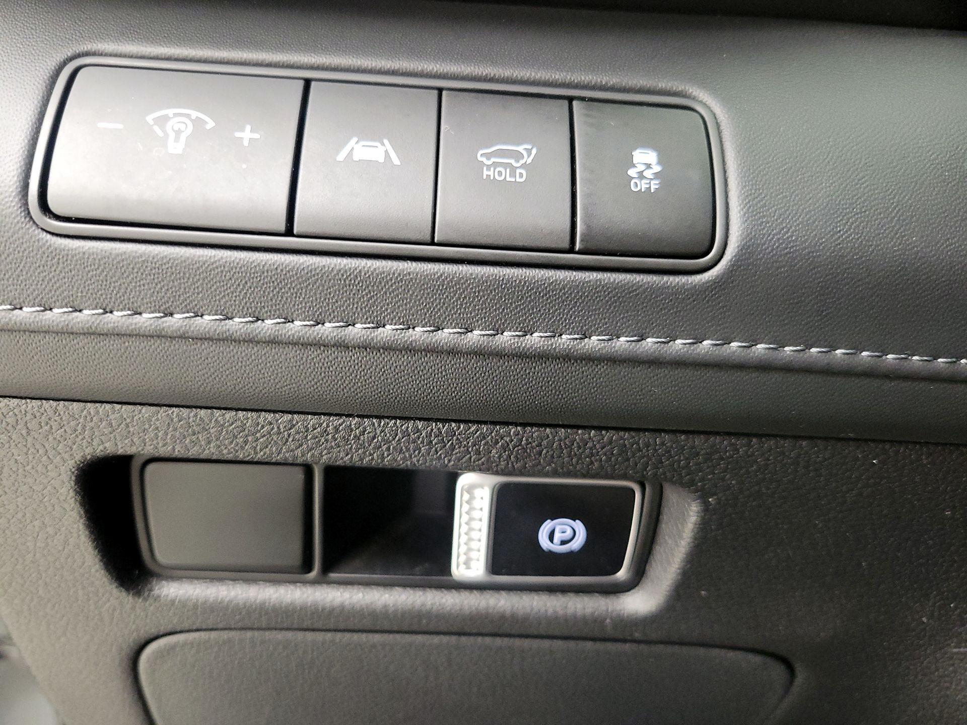 Thumbnail: 2022 Hyundai Santa Fe - 13