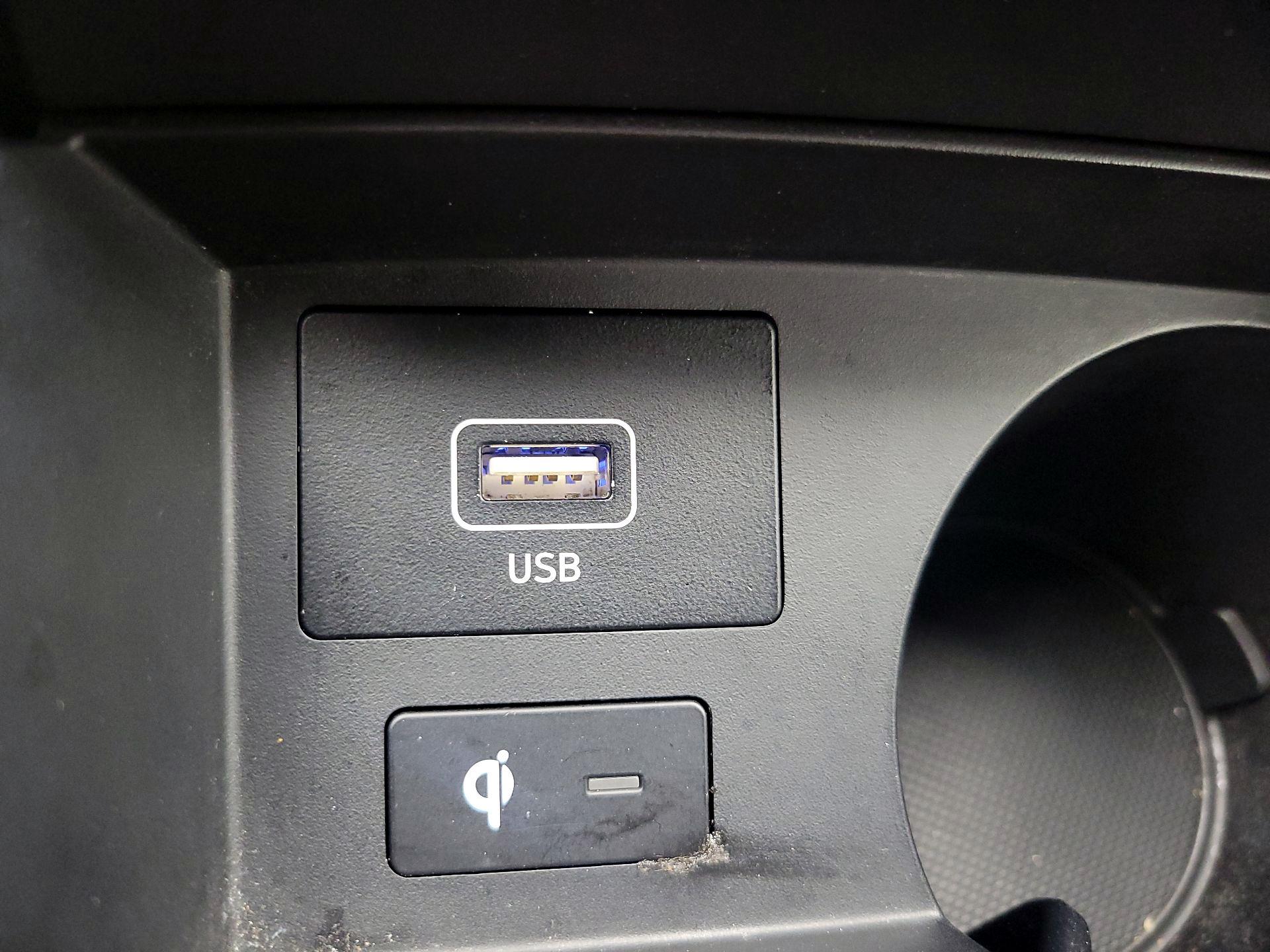 Thumbnail: 2022 Hyundai Santa Fe - 19