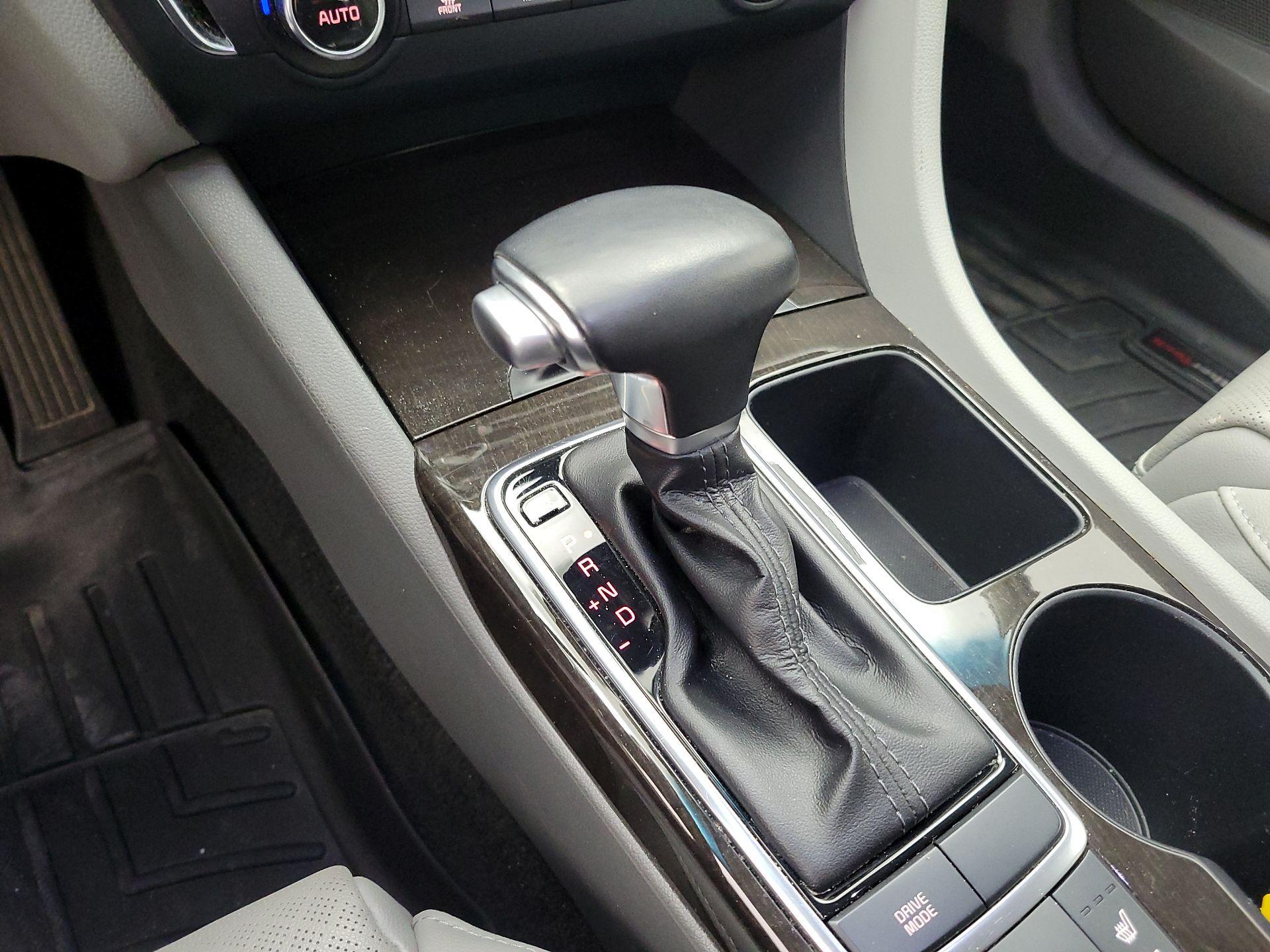 Thumbnail: 2018 Kia Optima - 17