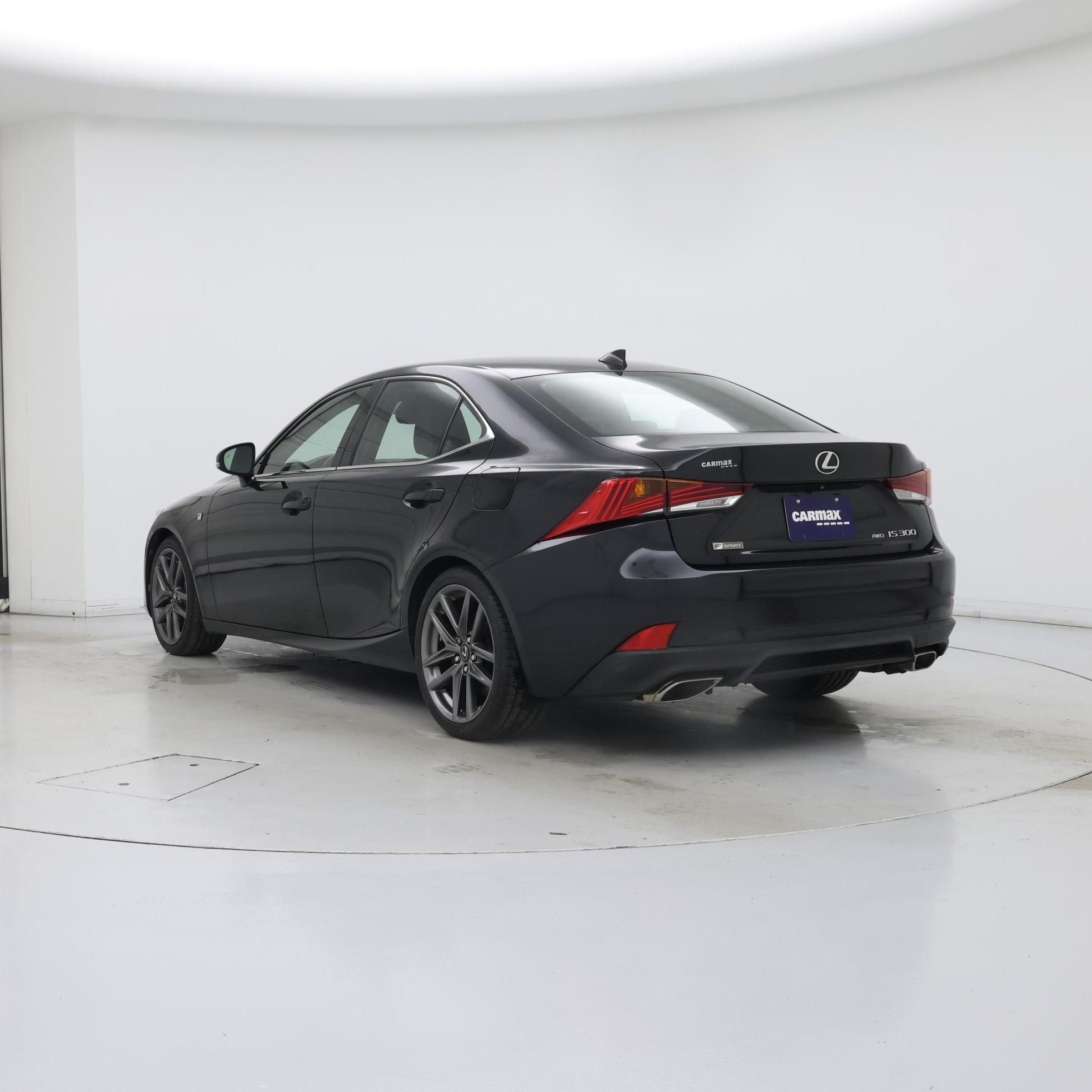 Thumbnail: 2018 Lexus IS - 2