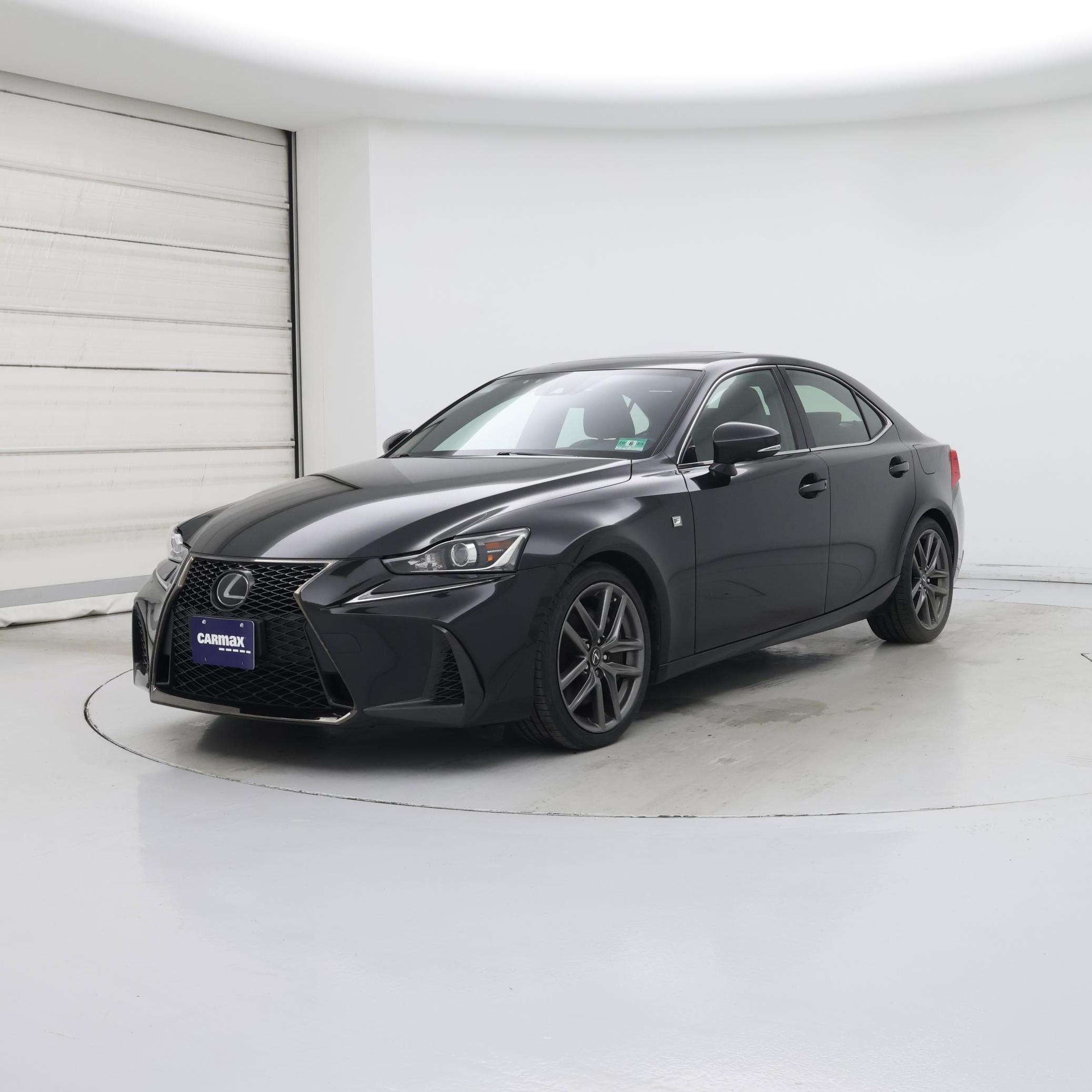 Thumbnail: 2018 Lexus IS - 4