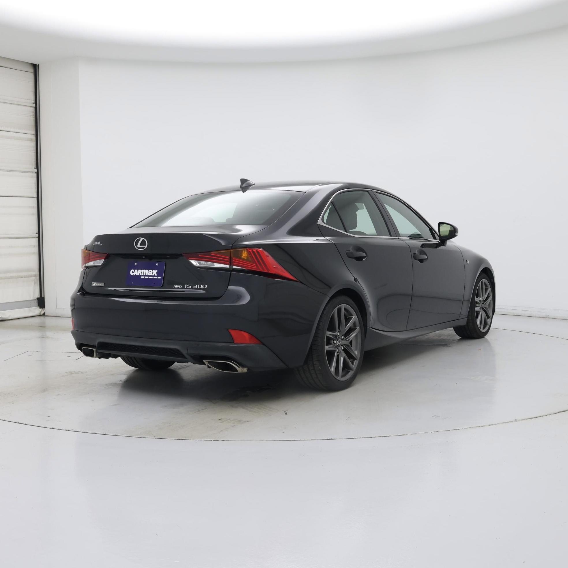 Thumbnail: 2018 Lexus IS - 8