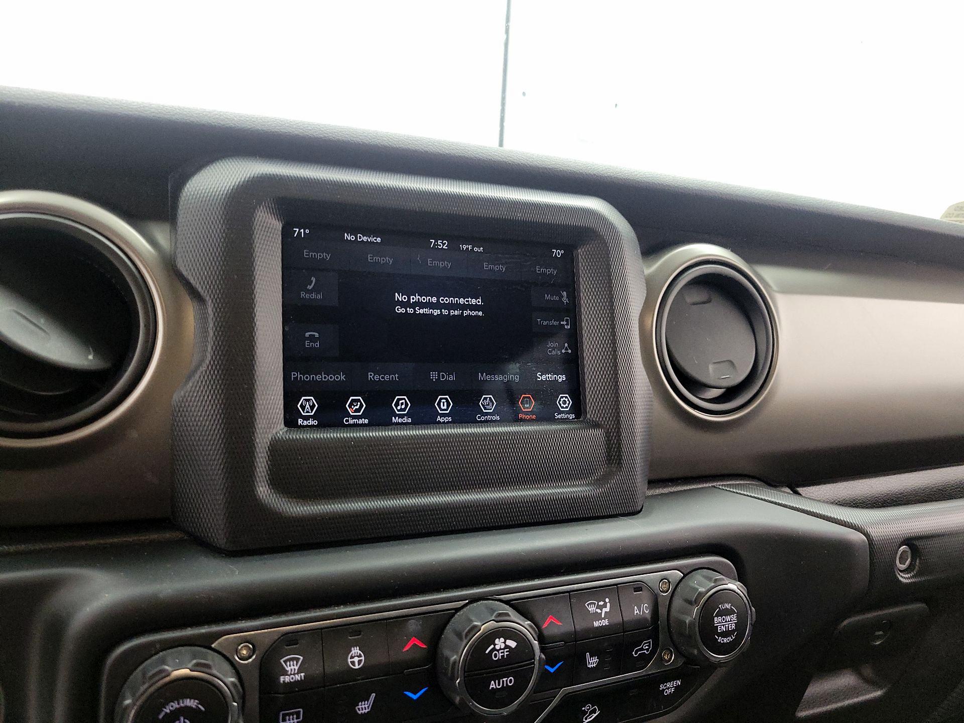 Thumbnail: 2020 Jeep Wrangler - 15