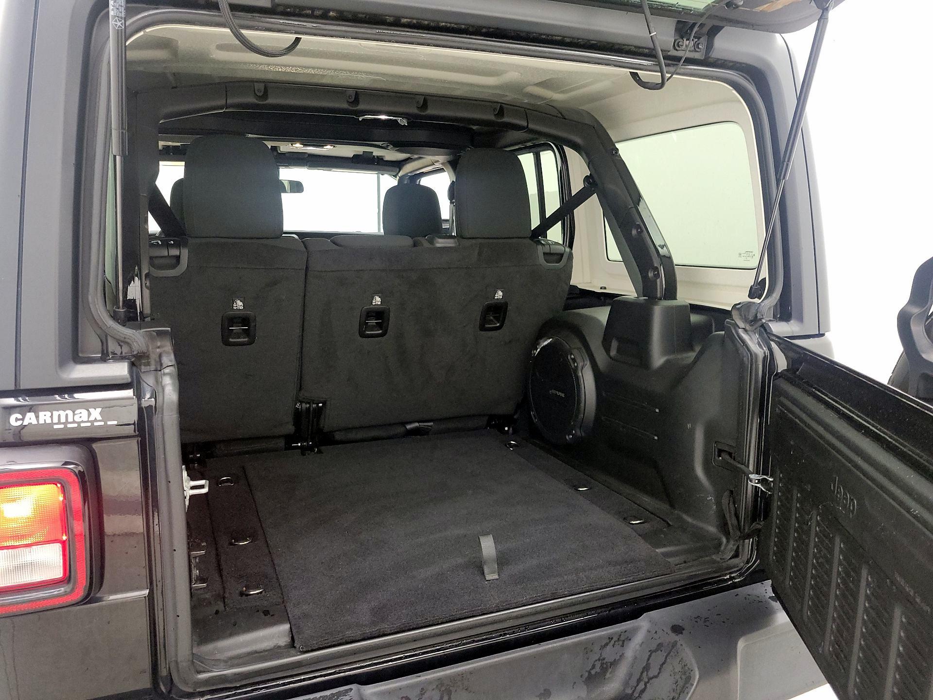 Thumbnail: 2020 Jeep Wrangler - 19