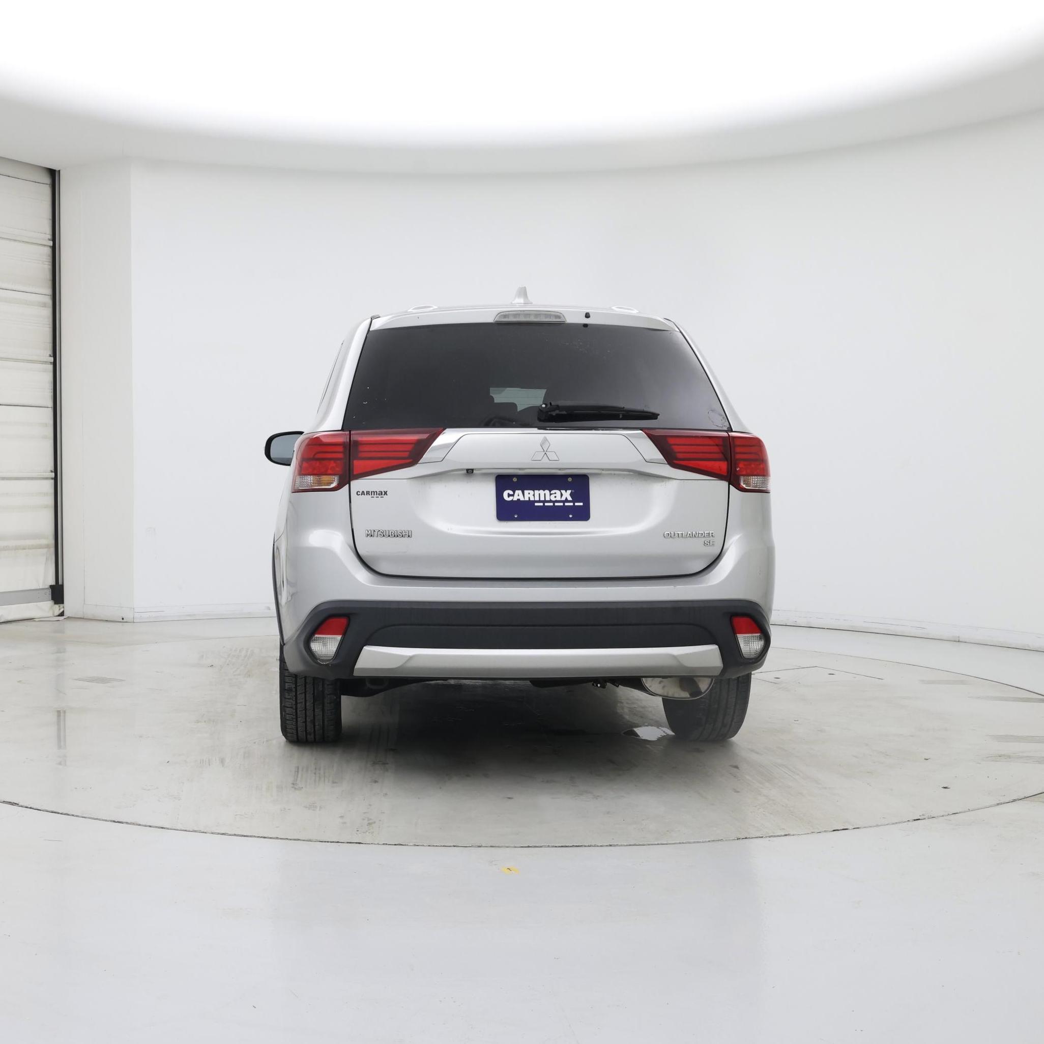 Thumbnail: 2018 Mitsubishi Outlander - 6