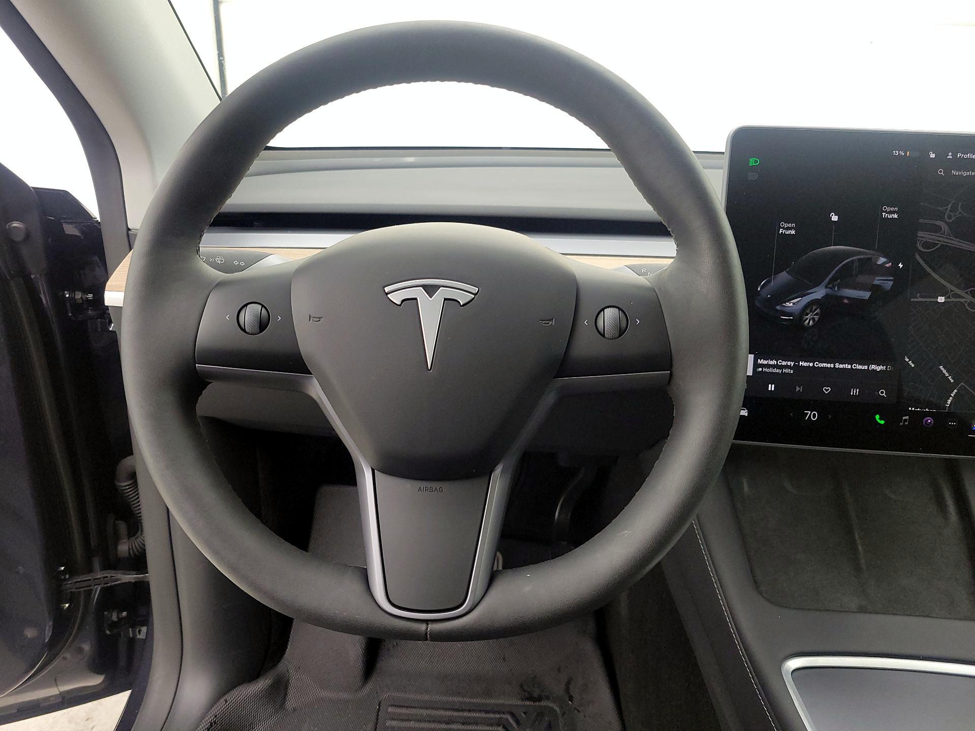 Thumbnail: 2024 Tesla Model Y - 10