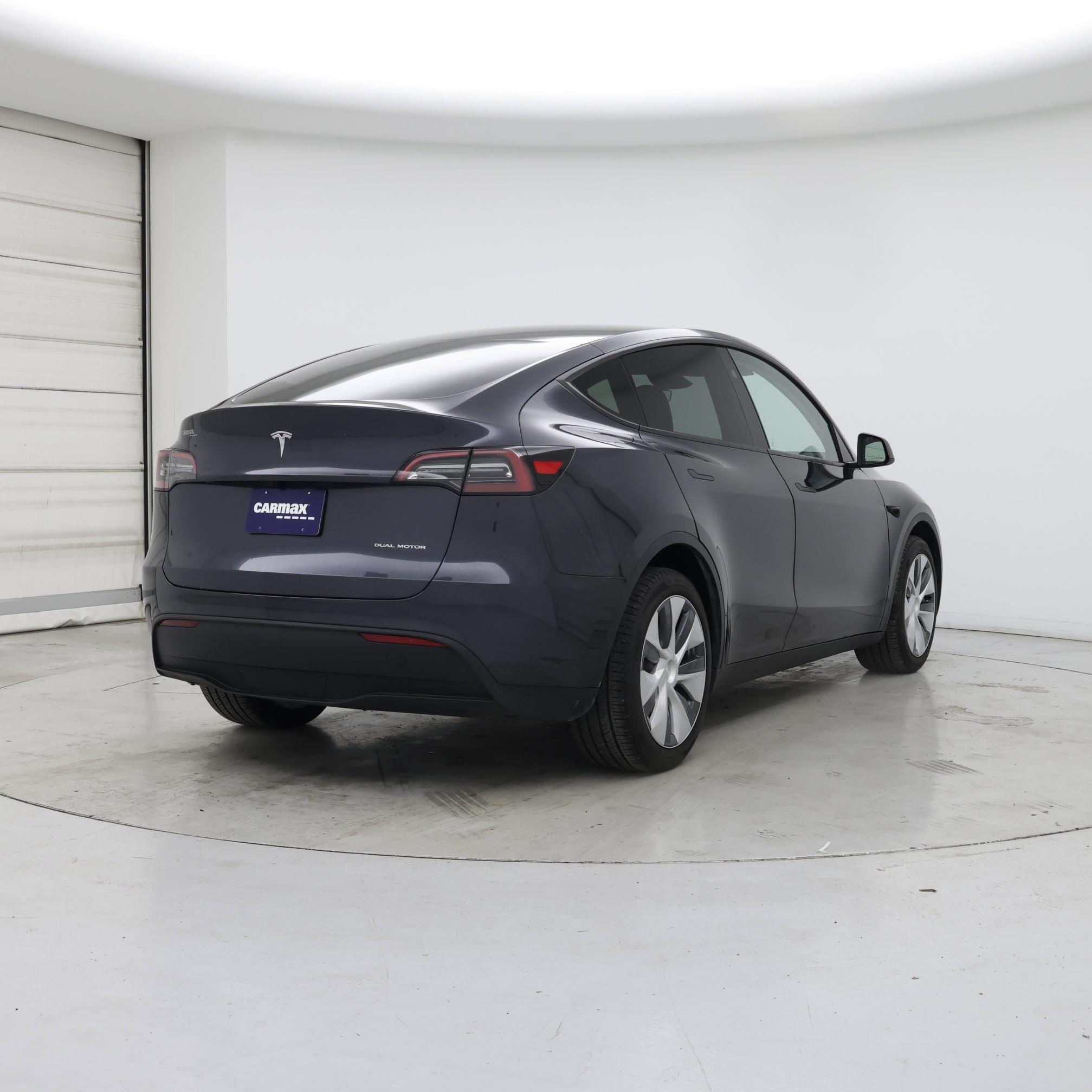 Thumbnail: 2024 Tesla Model Y - 8