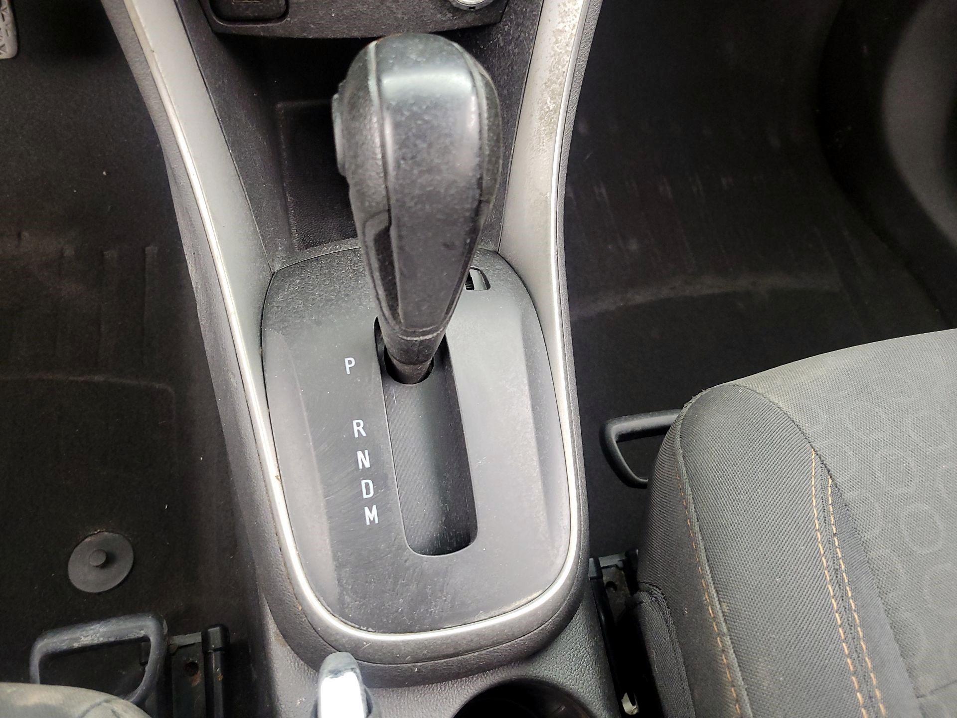 Thumbnail: 2017 Chevrolet Trax - 15