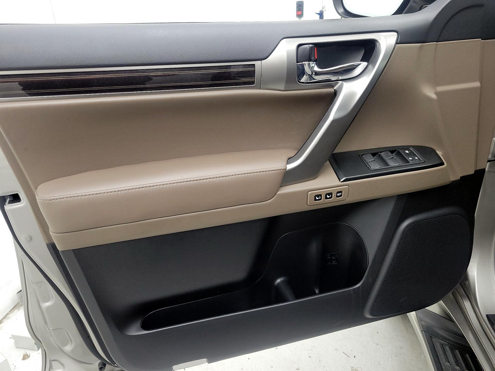 Thumbnail: 2023 Lexus GX - 12