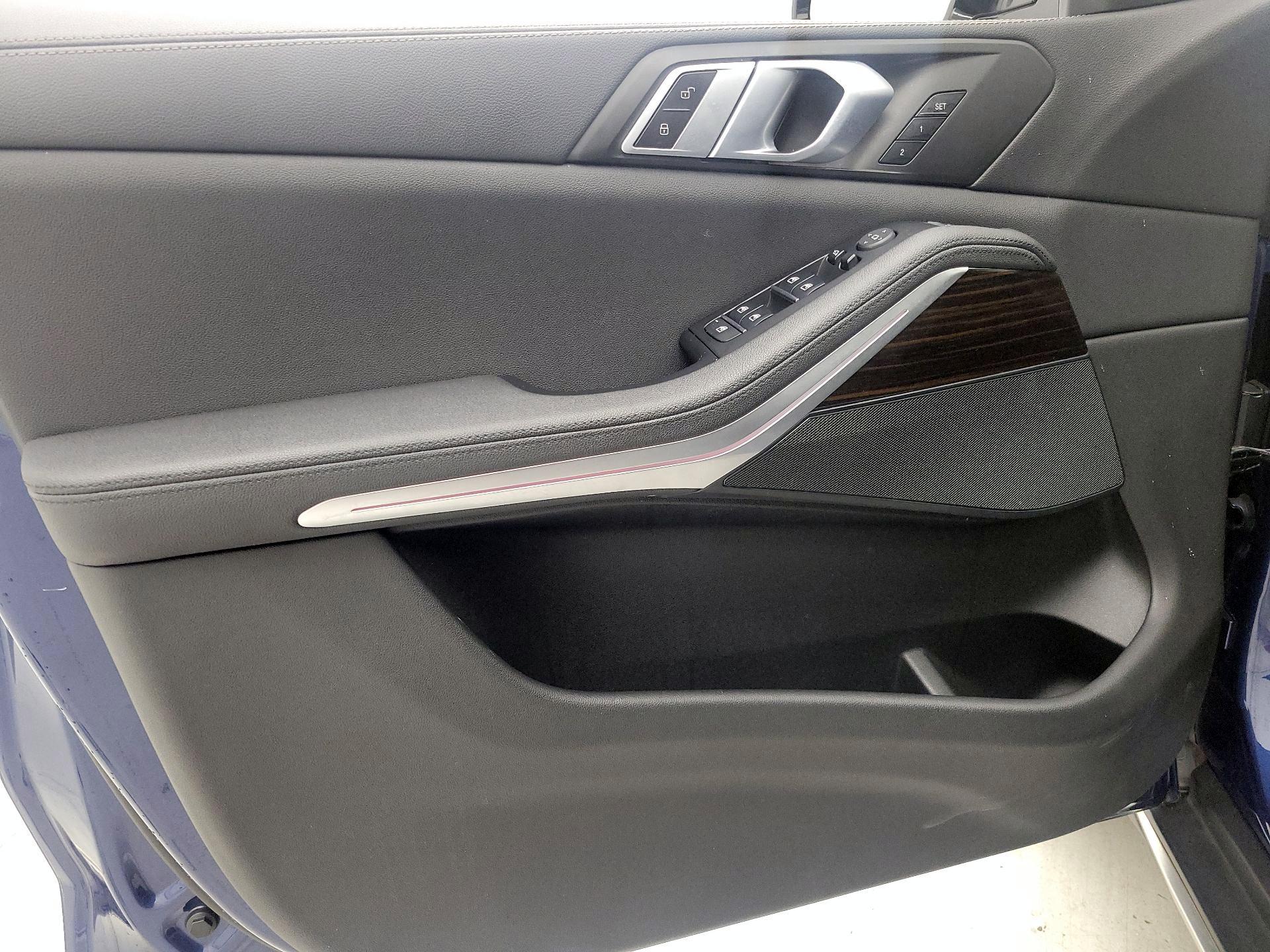 Thumbnail: 2020 BMW X5 - 12