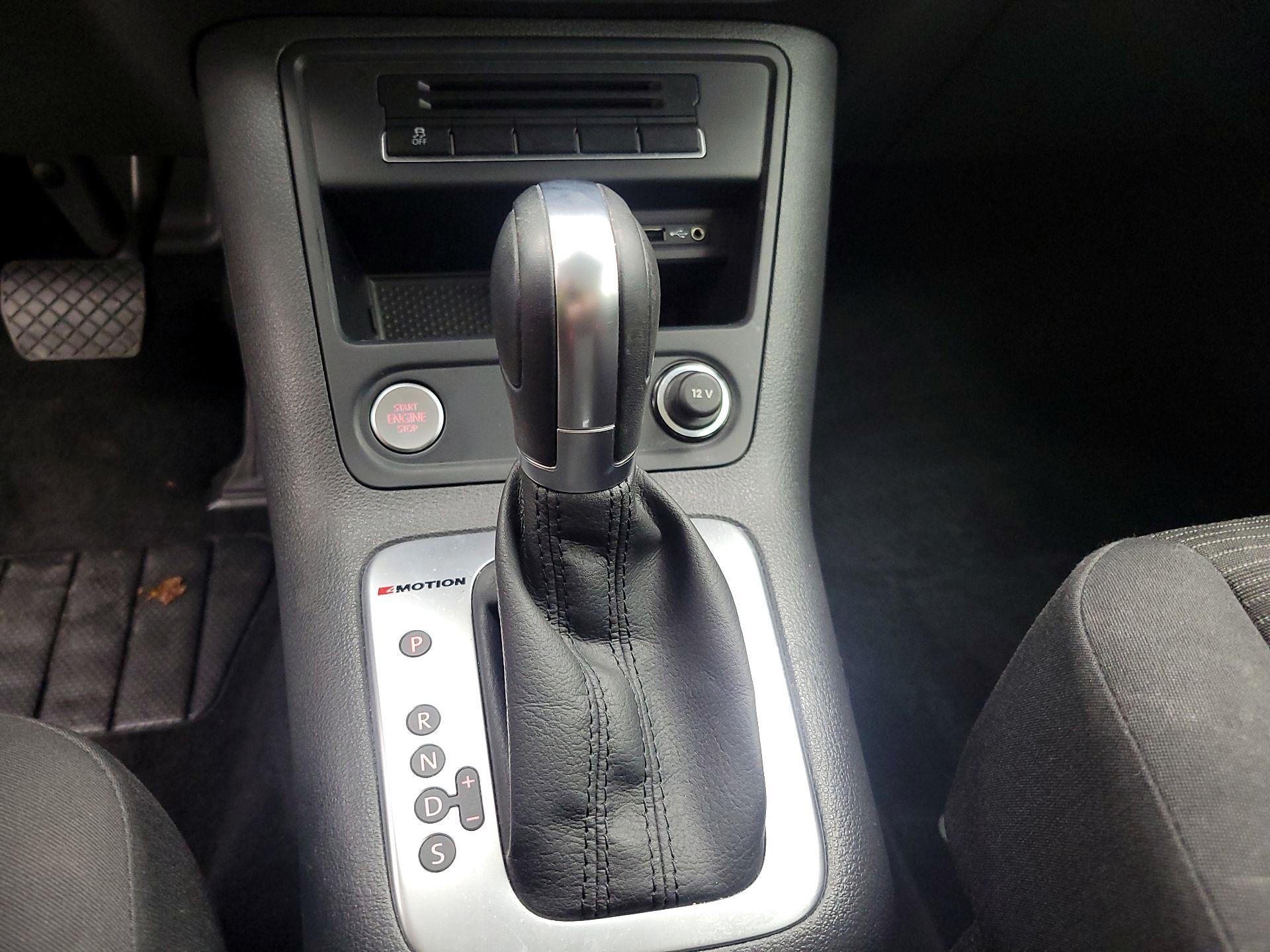 Thumbnail: 2017 Volkswagen Tiguan - 17