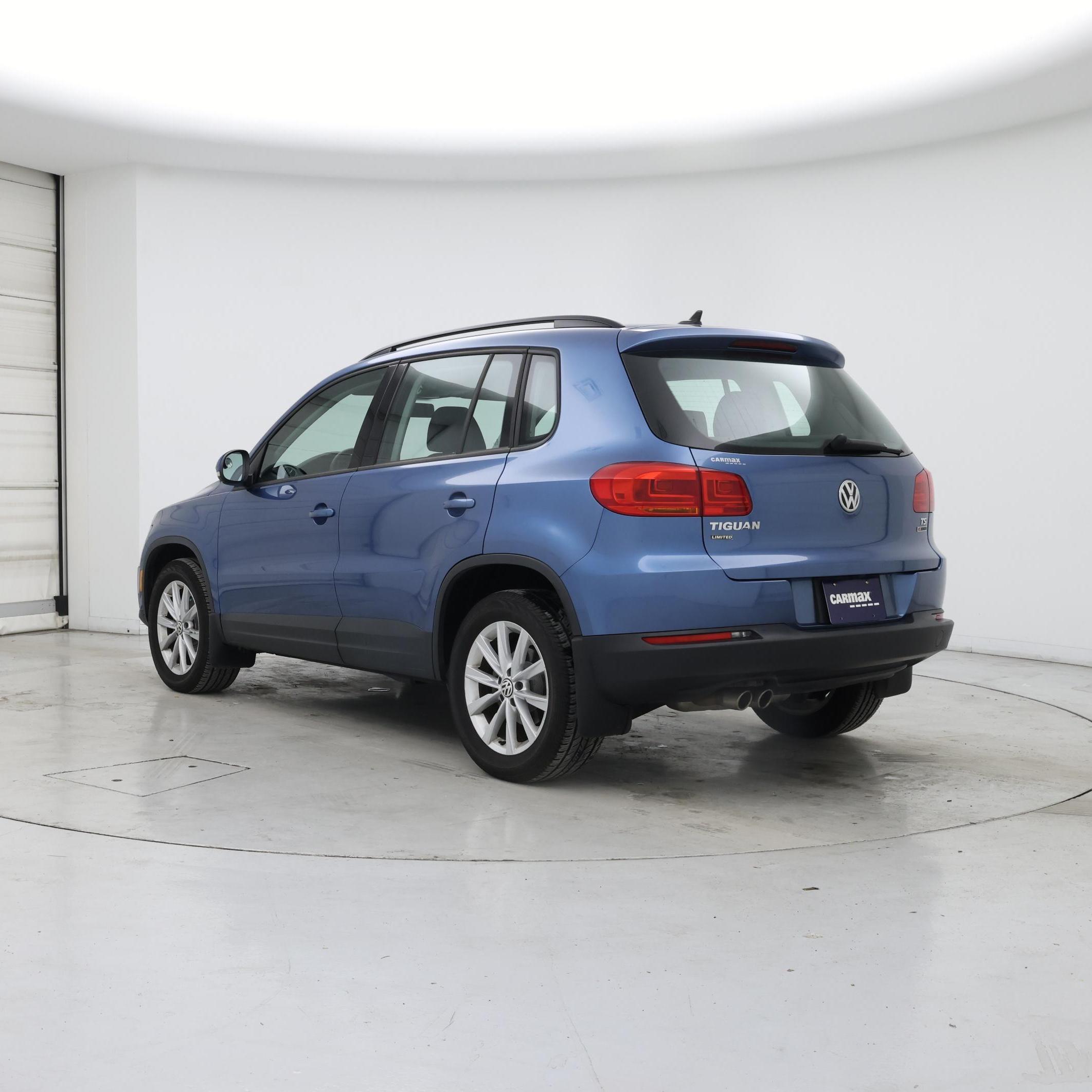 Thumbnail: 2017 Volkswagen Tiguan - 2