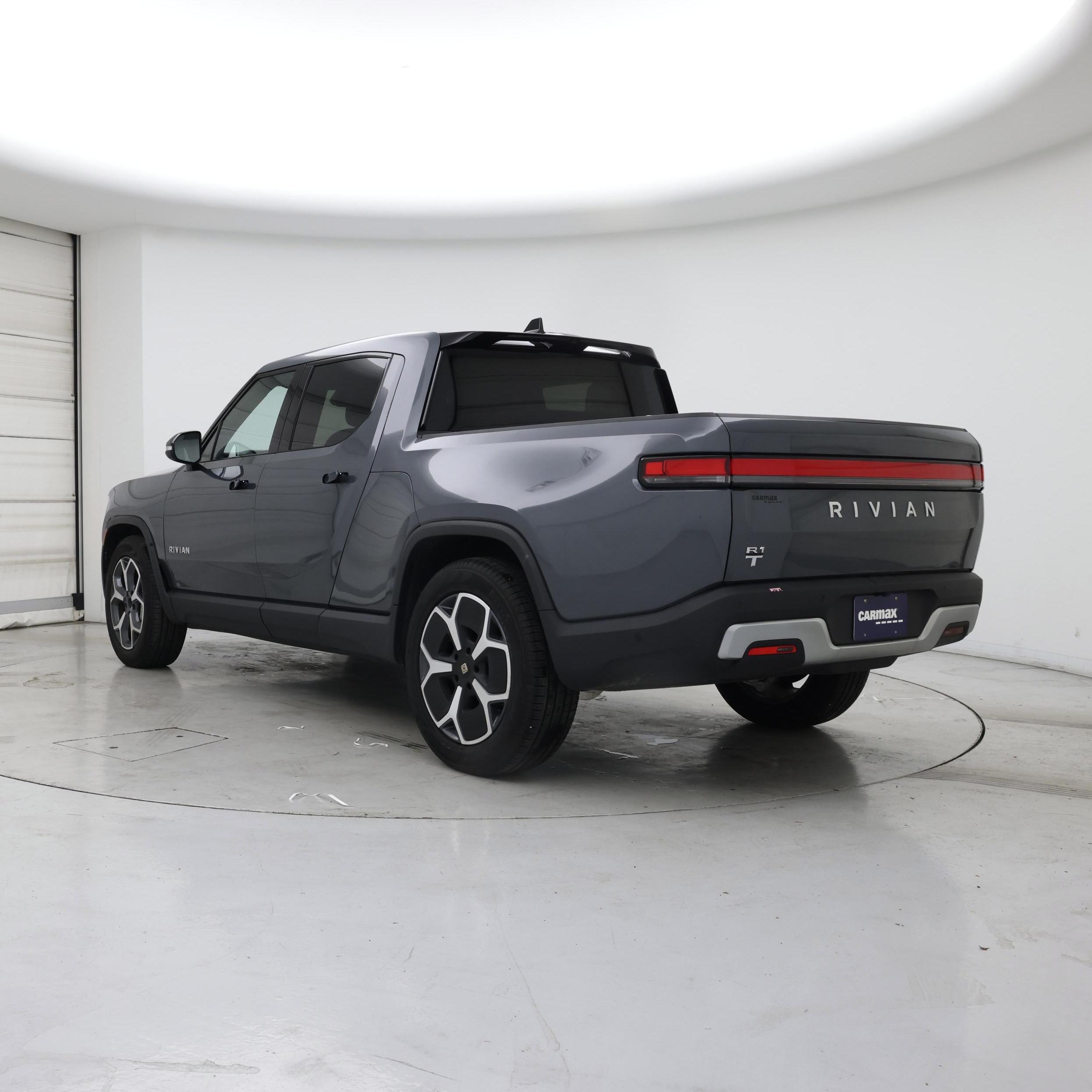 Thumbnail: 2024 Rivian R1T - 2