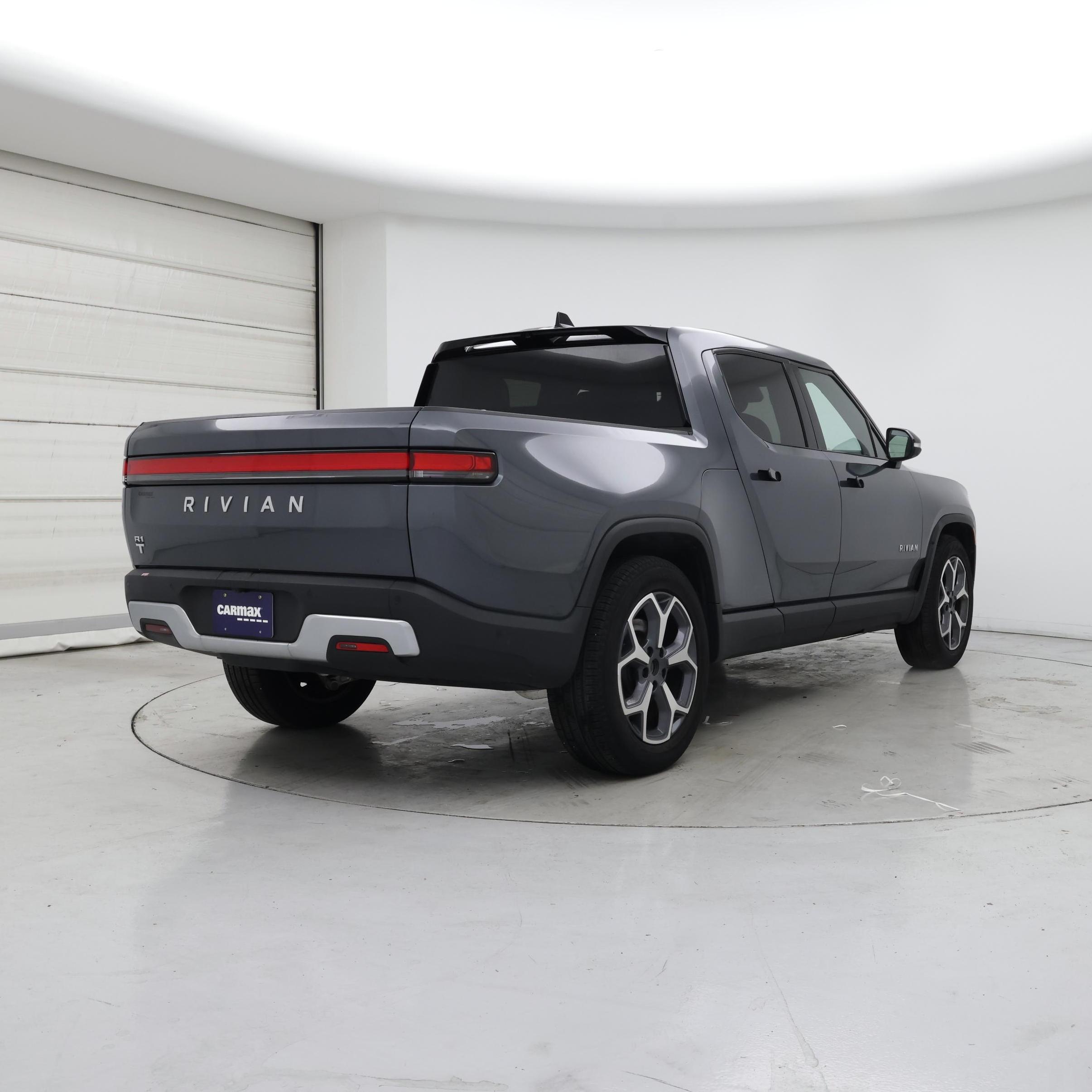 Thumbnail: 2024 Rivian R1T - 8