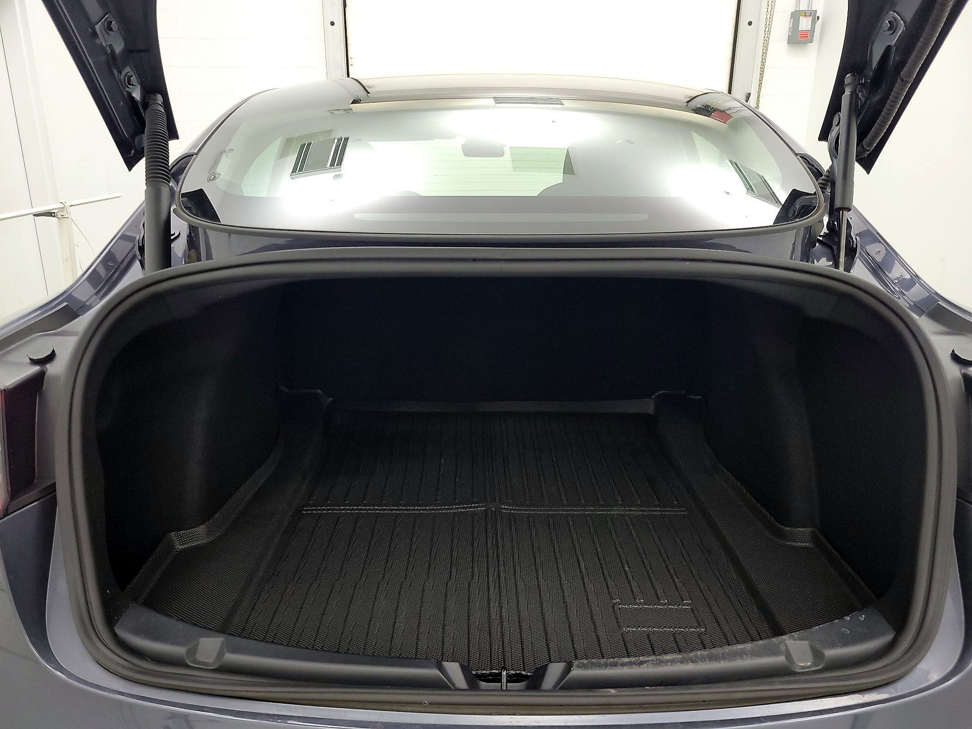 Thumbnail: 2023 Tesla Model 3 - 19