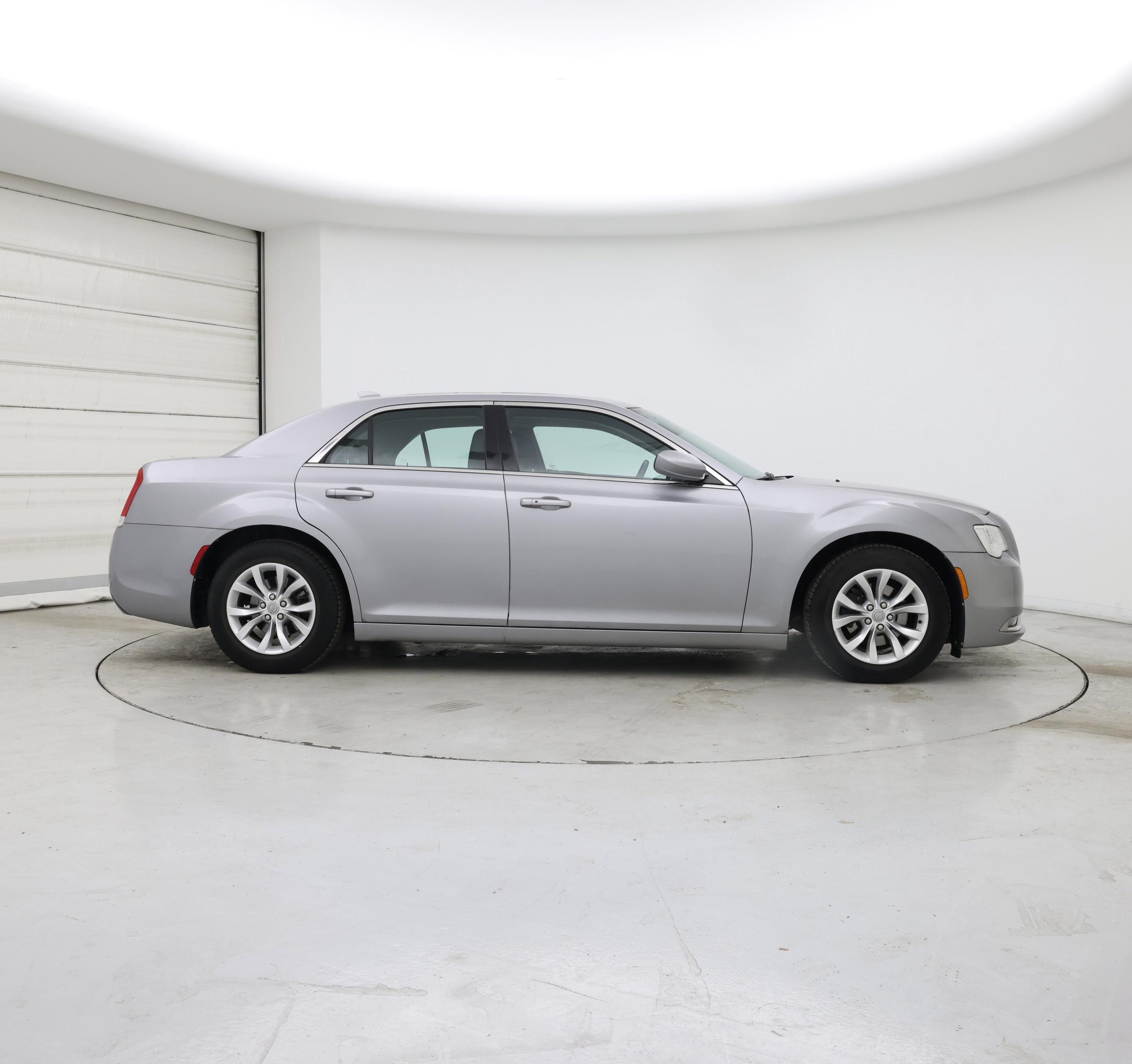 Thumbnail: 2016 Chrysler 300 - 7