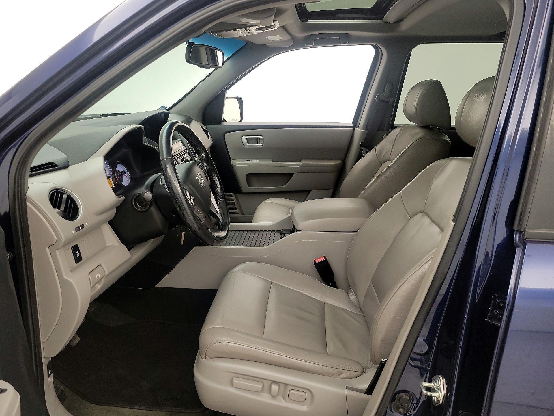 Thumbnail: 2015 Honda Pilot - 9