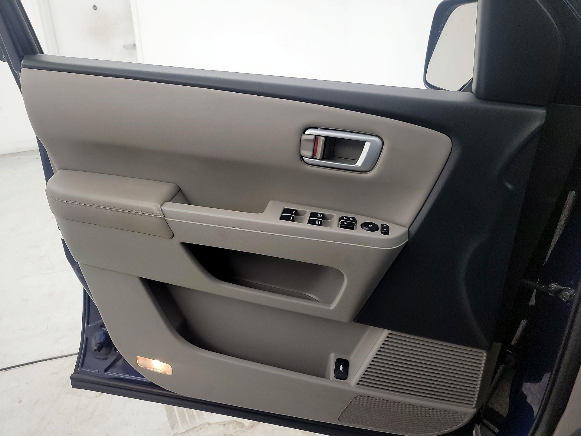 Thumbnail: 2015 Honda Pilot - 10