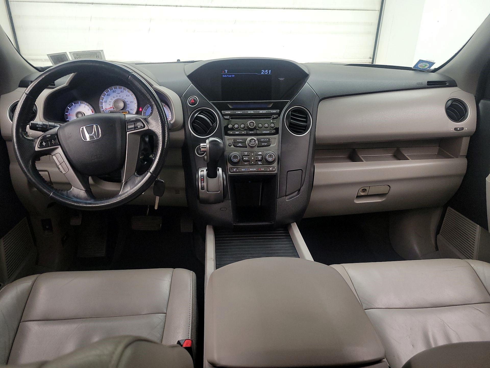 Thumbnail: 2015 Honda Pilot - 8