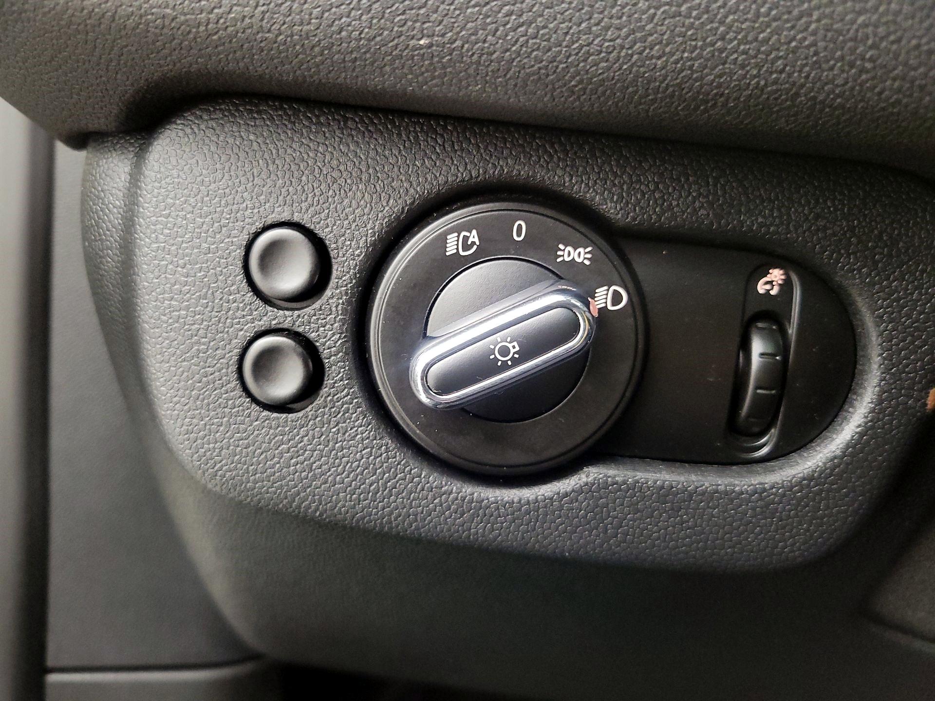 Thumbnail: 2018 MINI Cooper Clubman - 11