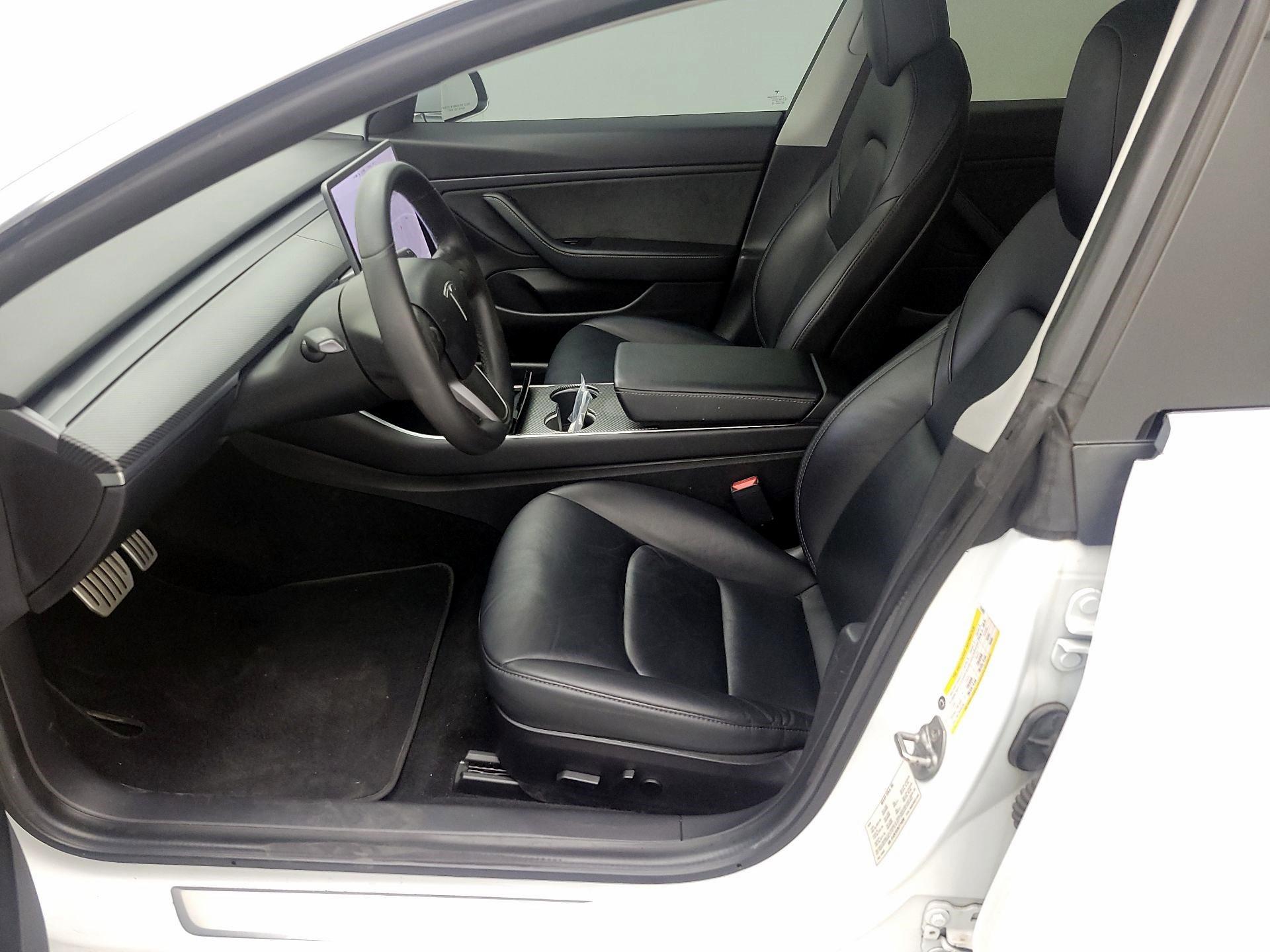 Thumbnail: 2020 Tesla Model 3 - 9