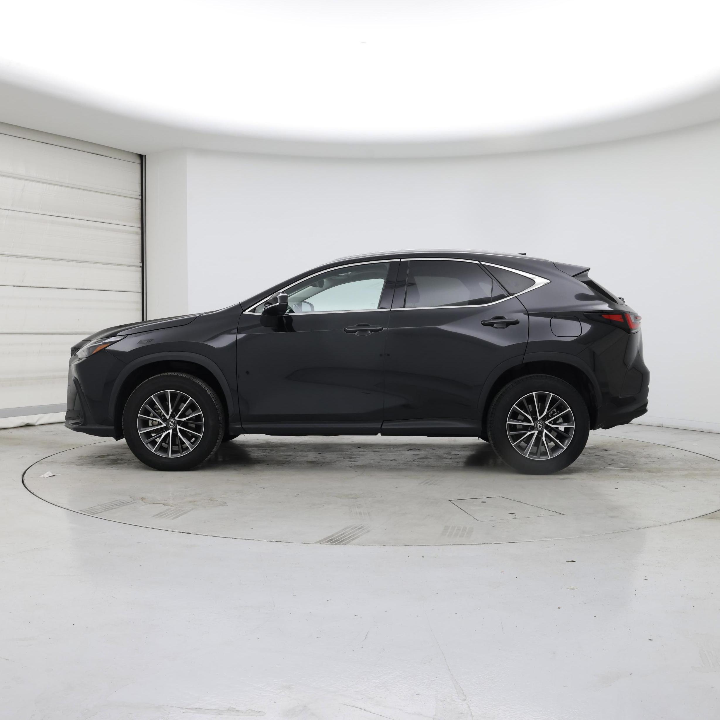 Thumbnail: 2022 Lexus NX - 3