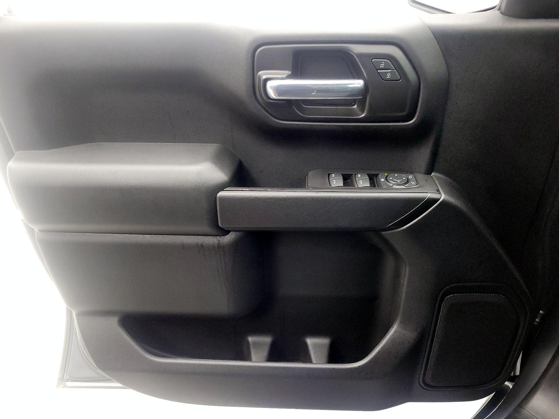 Thumbnail: 2020 Chevrolet Silverado 1500 - 12