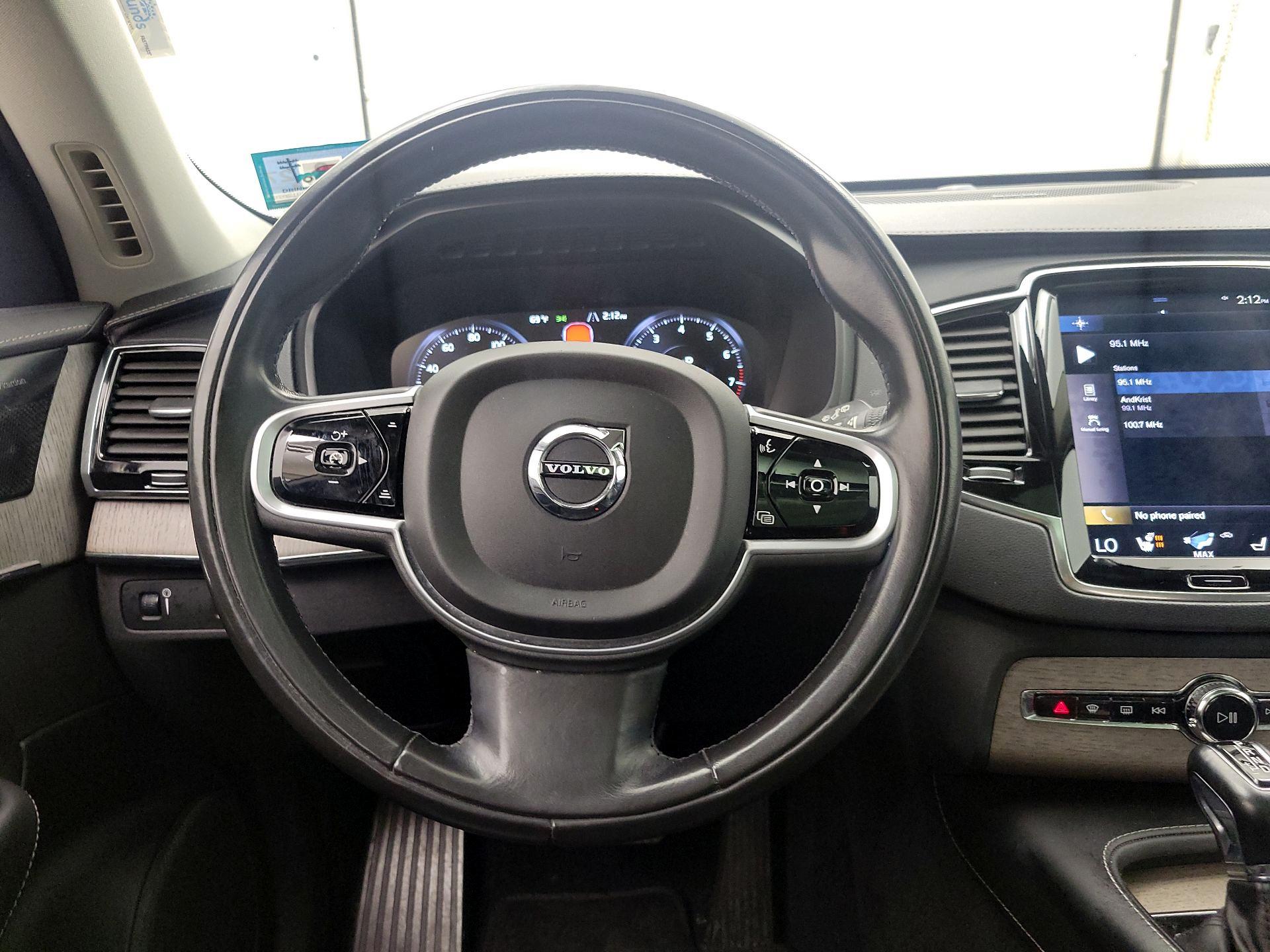 Thumbnail: 2021 Volvo XC90 - 10