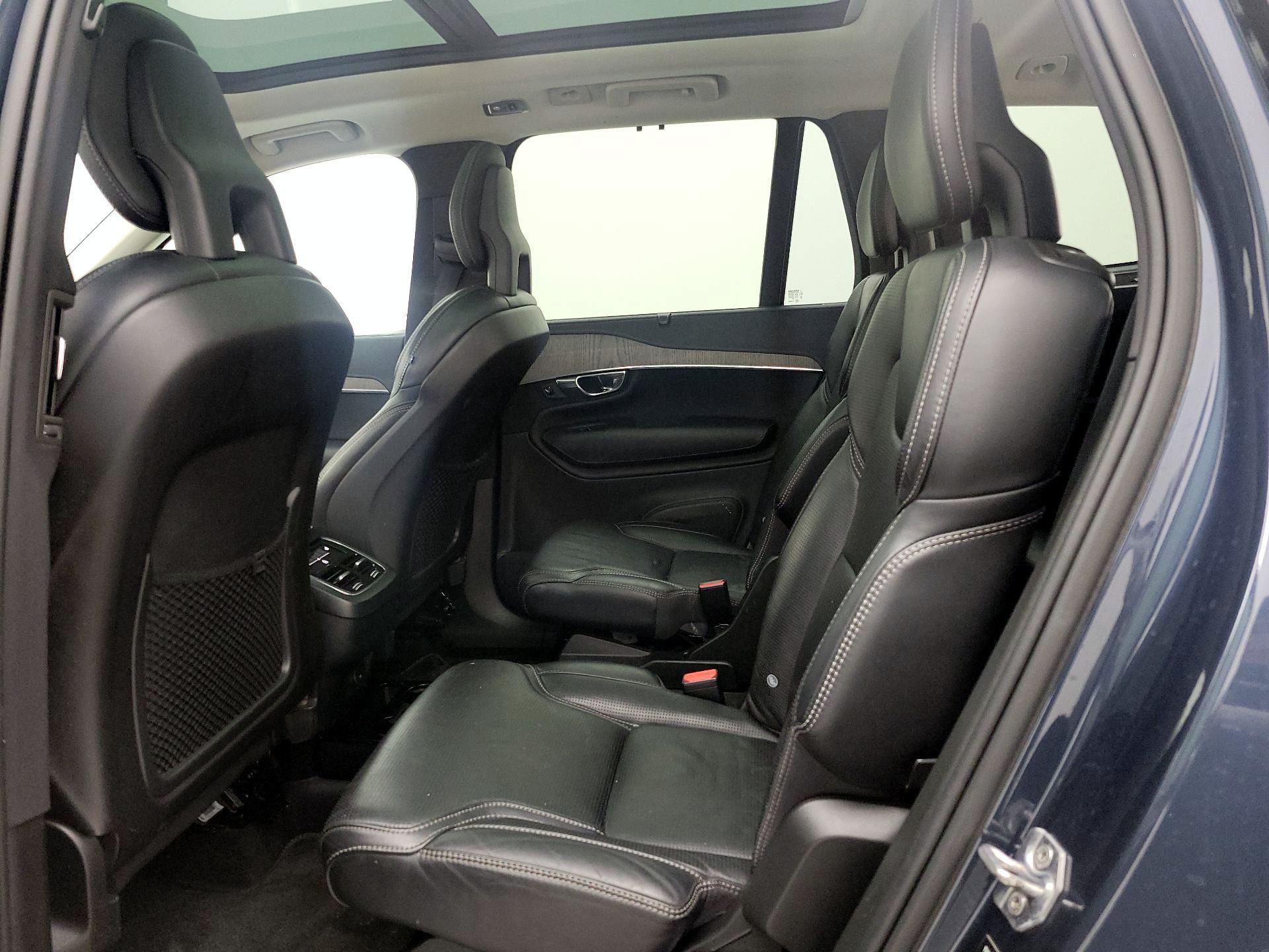 Thumbnail: 2021 Volvo XC90 - 18