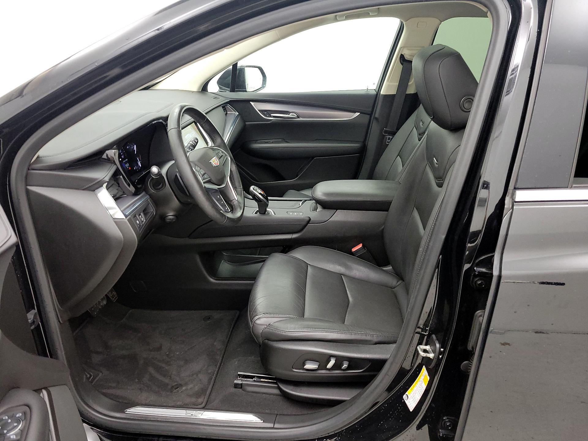 Thumbnail: 2019 Cadillac XT5 - 11