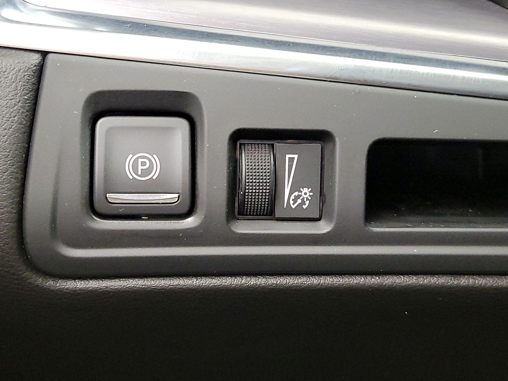 Thumbnail: 2019 Cadillac XT5 - 13