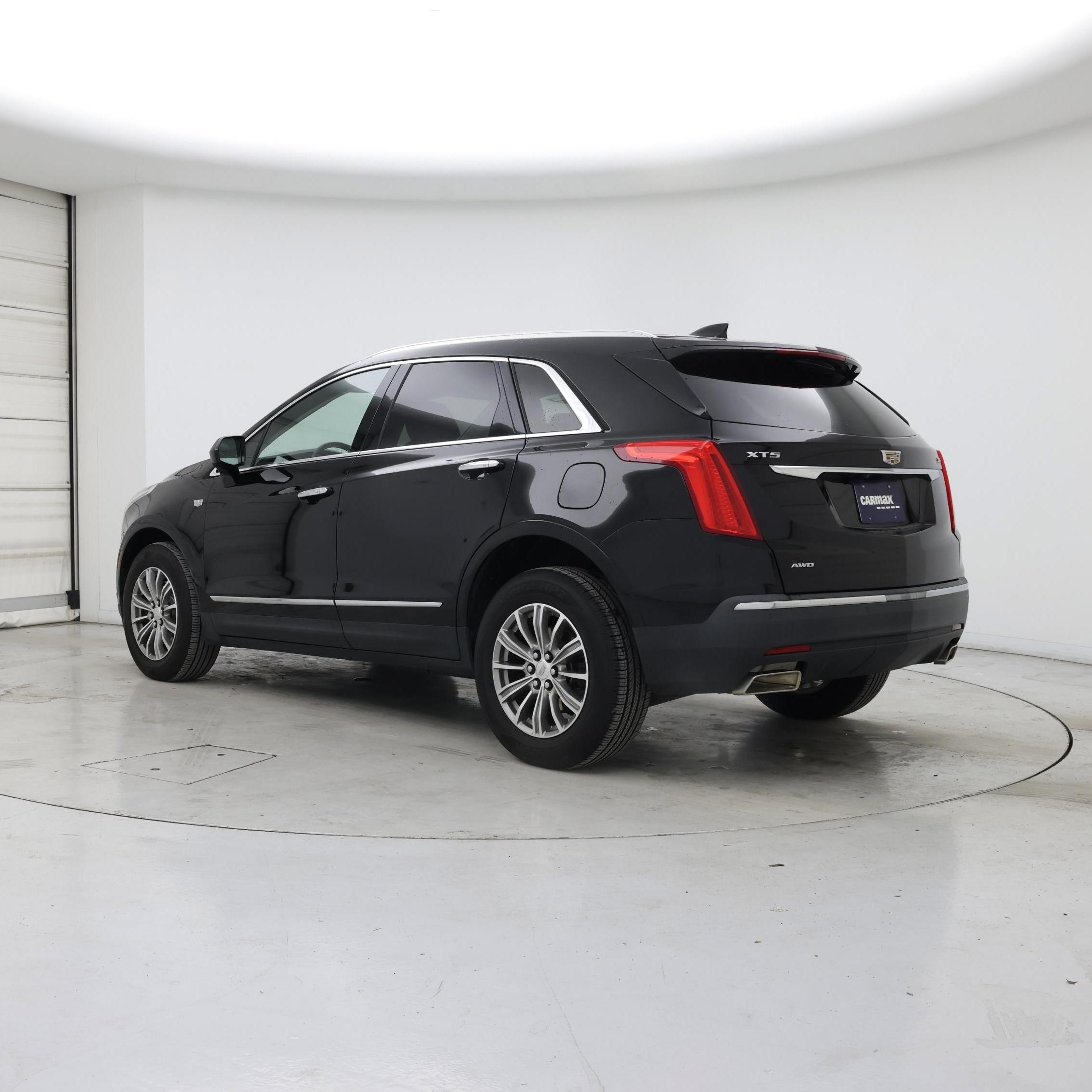 Thumbnail: 2019 Cadillac XT5 - 2