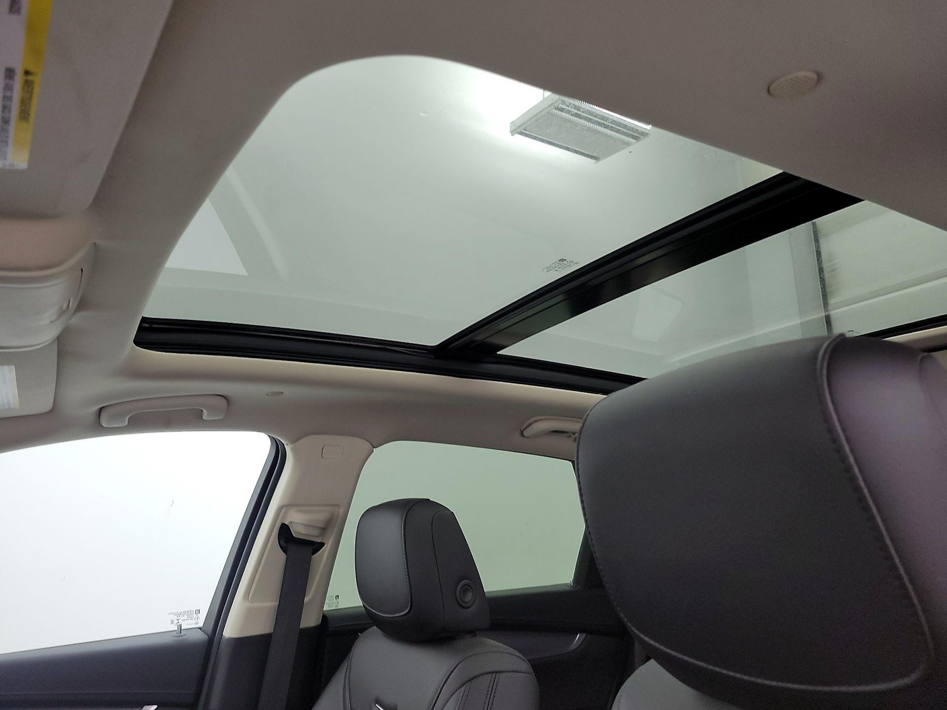 Thumbnail: 2019 Cadillac XT5 - 20