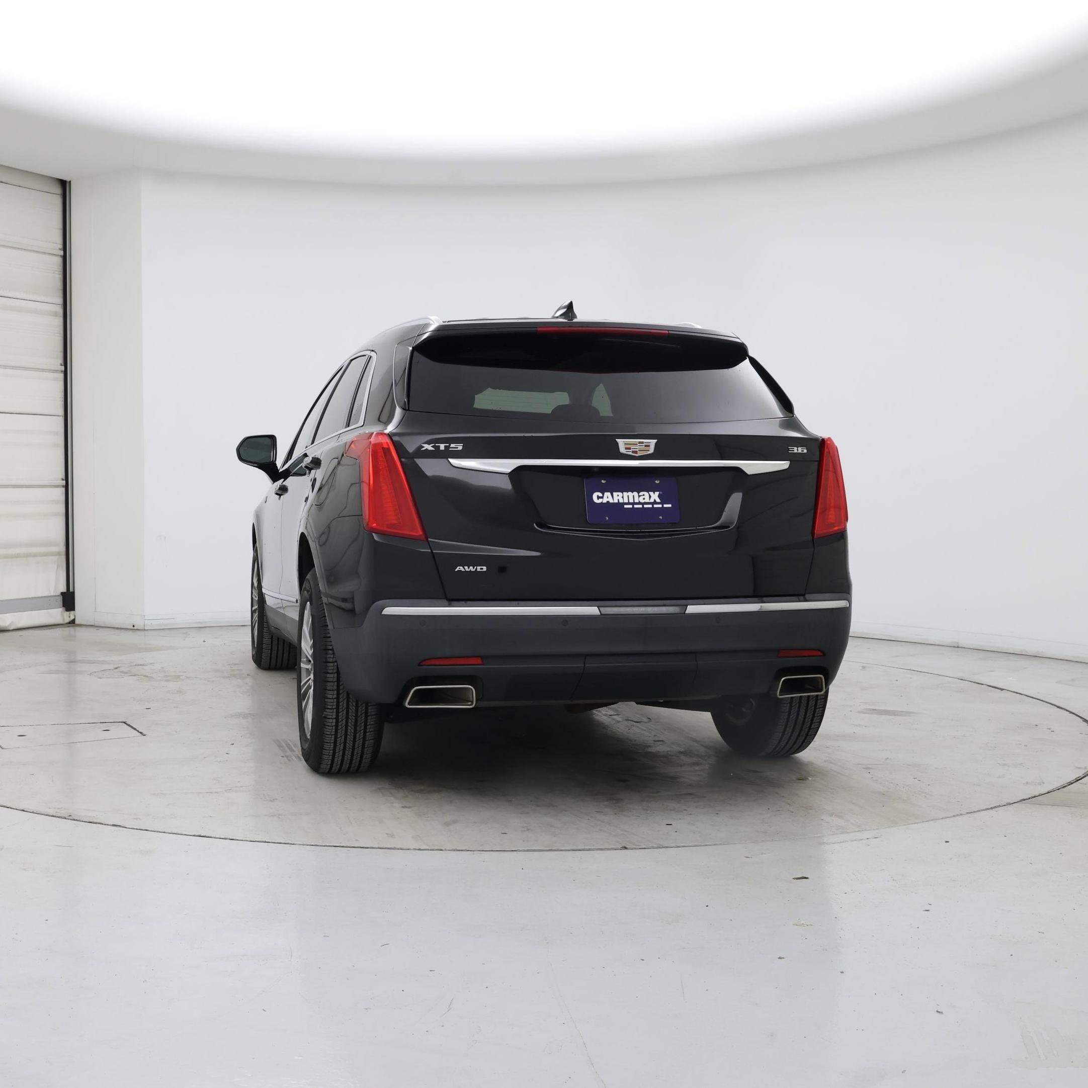 Thumbnail: 2019 Cadillac XT5 - 6