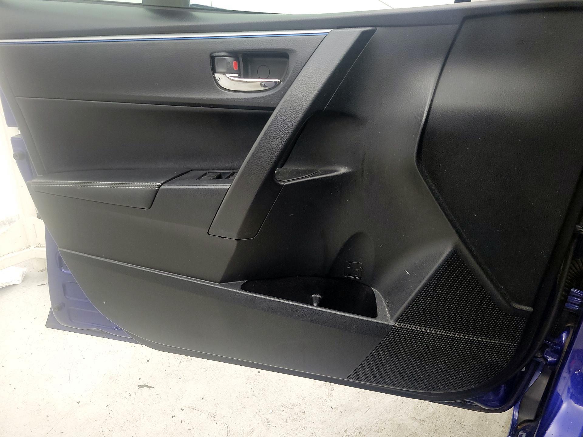 Thumbnail: 2014 Toyota Corolla - 12