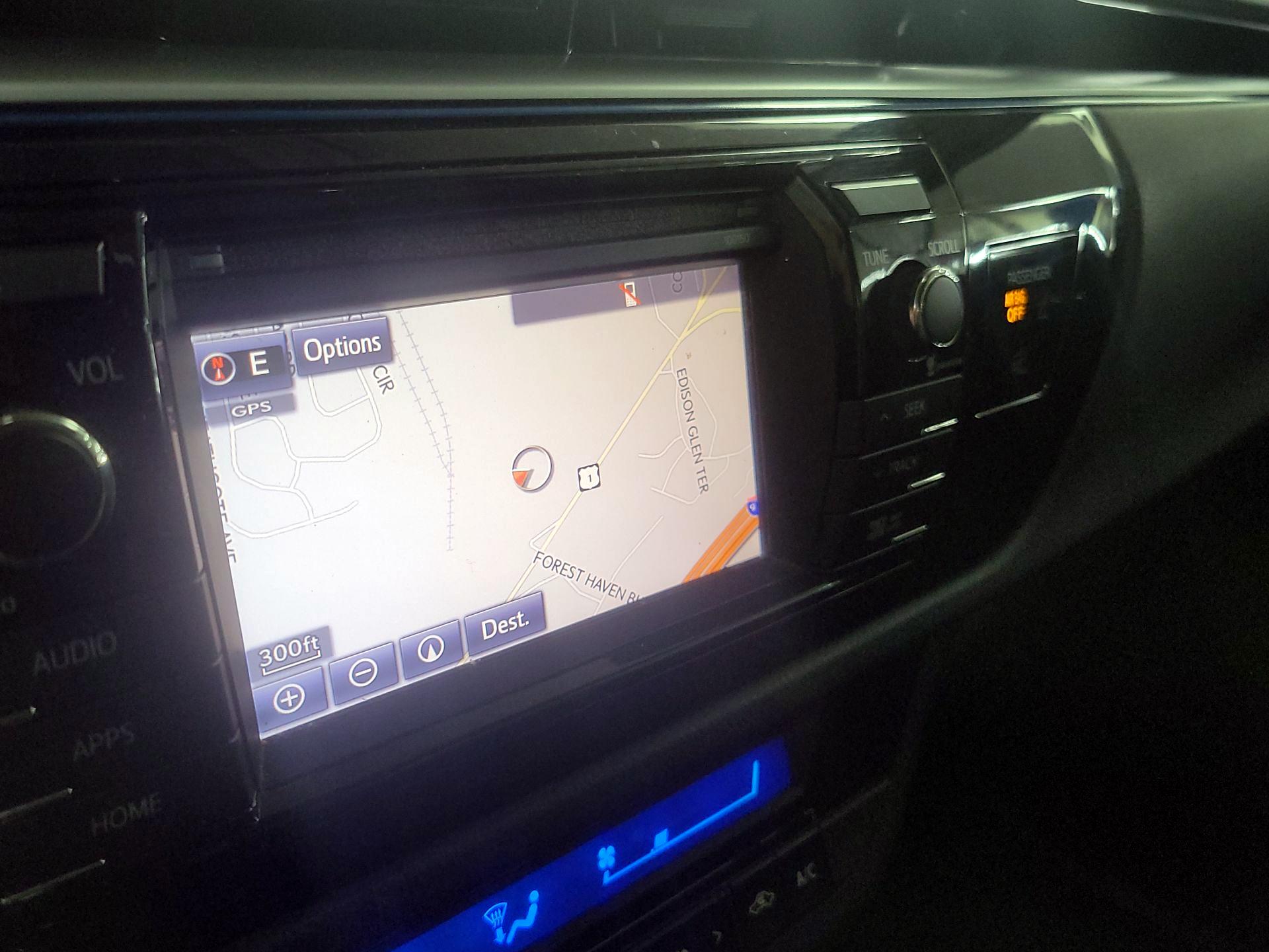 Thumbnail: 2014 Toyota Corolla - 14