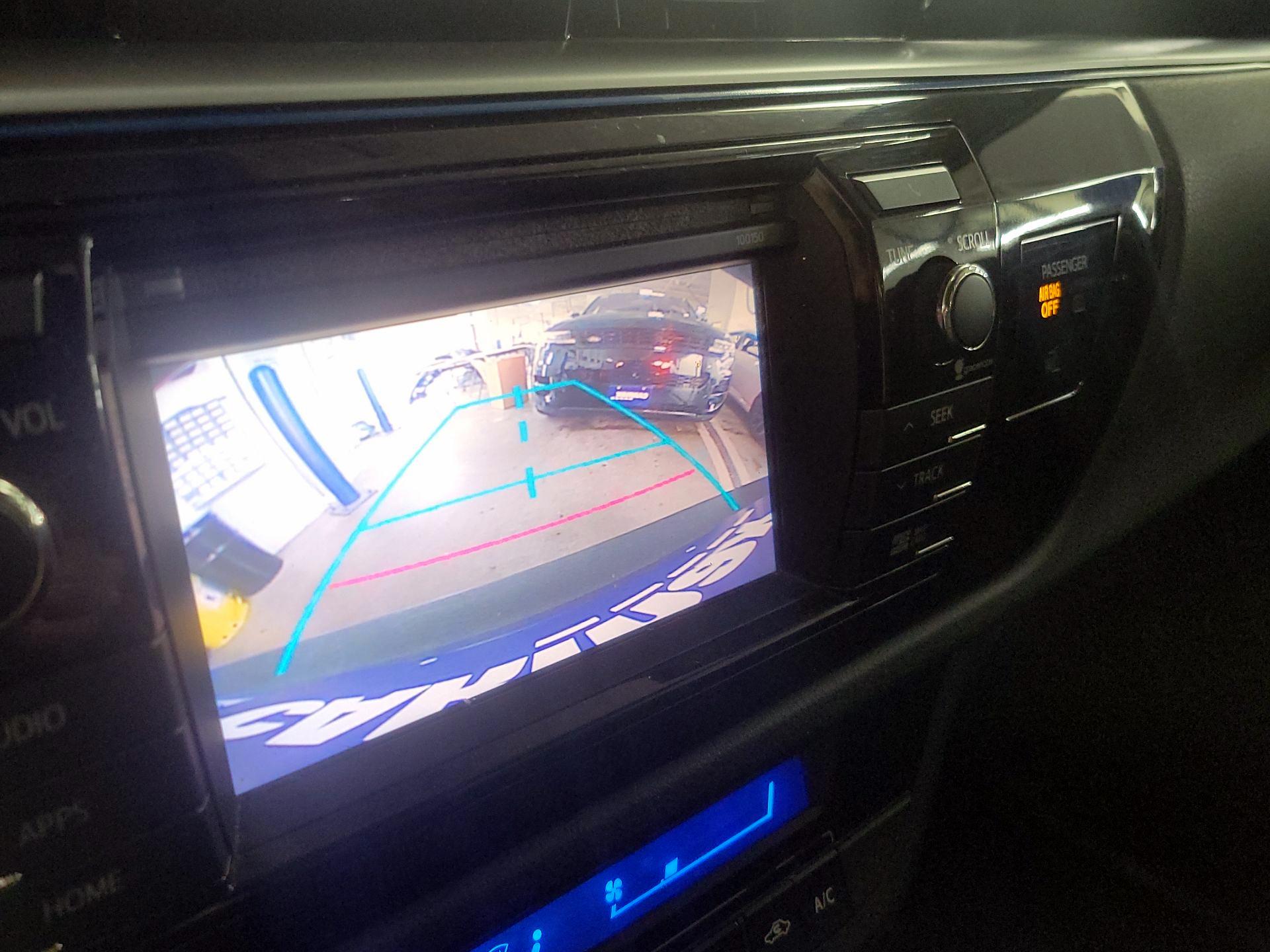 Thumbnail: 2014 Toyota Corolla - 15