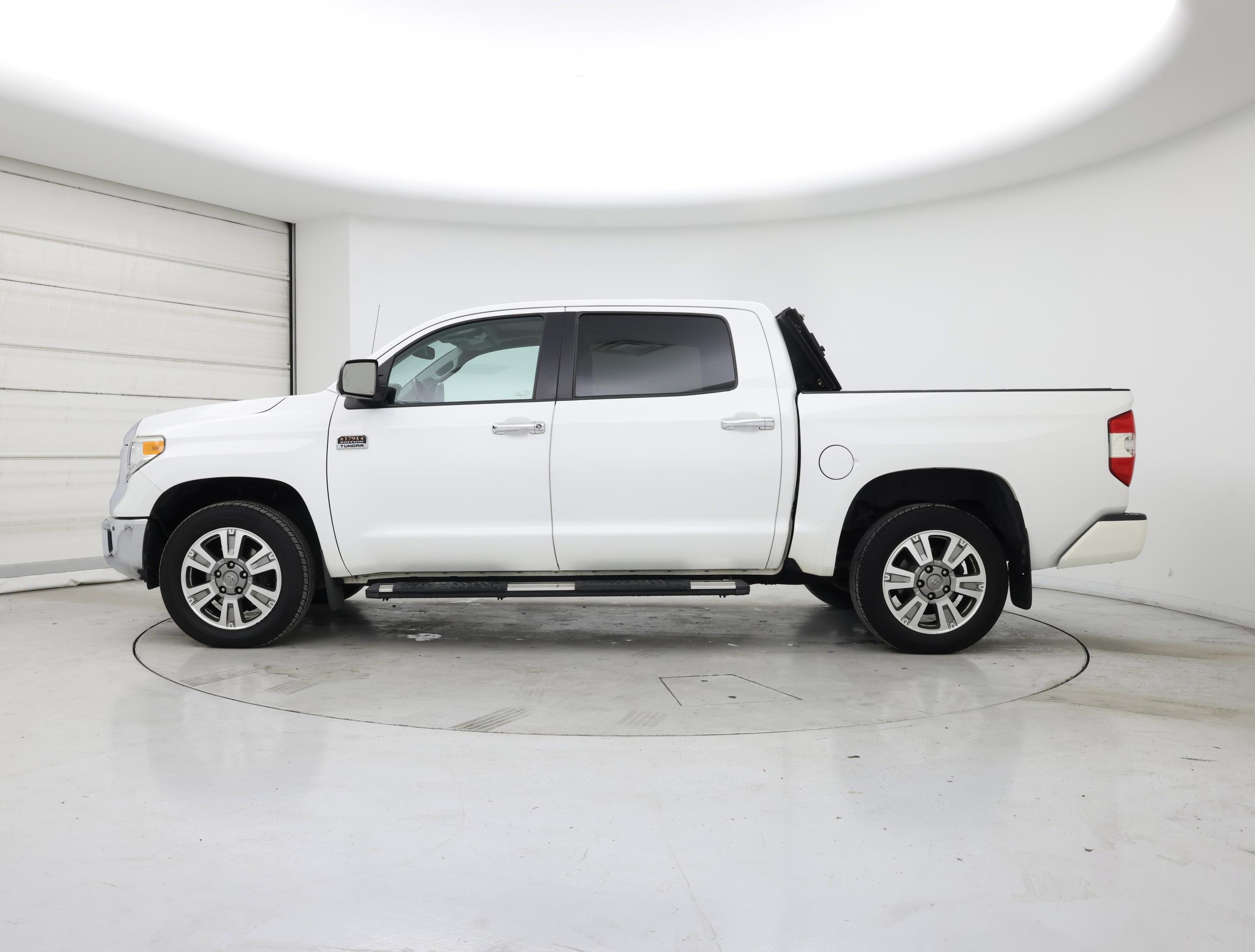 Thumbnail: 2017 Toyota Tundra - 3