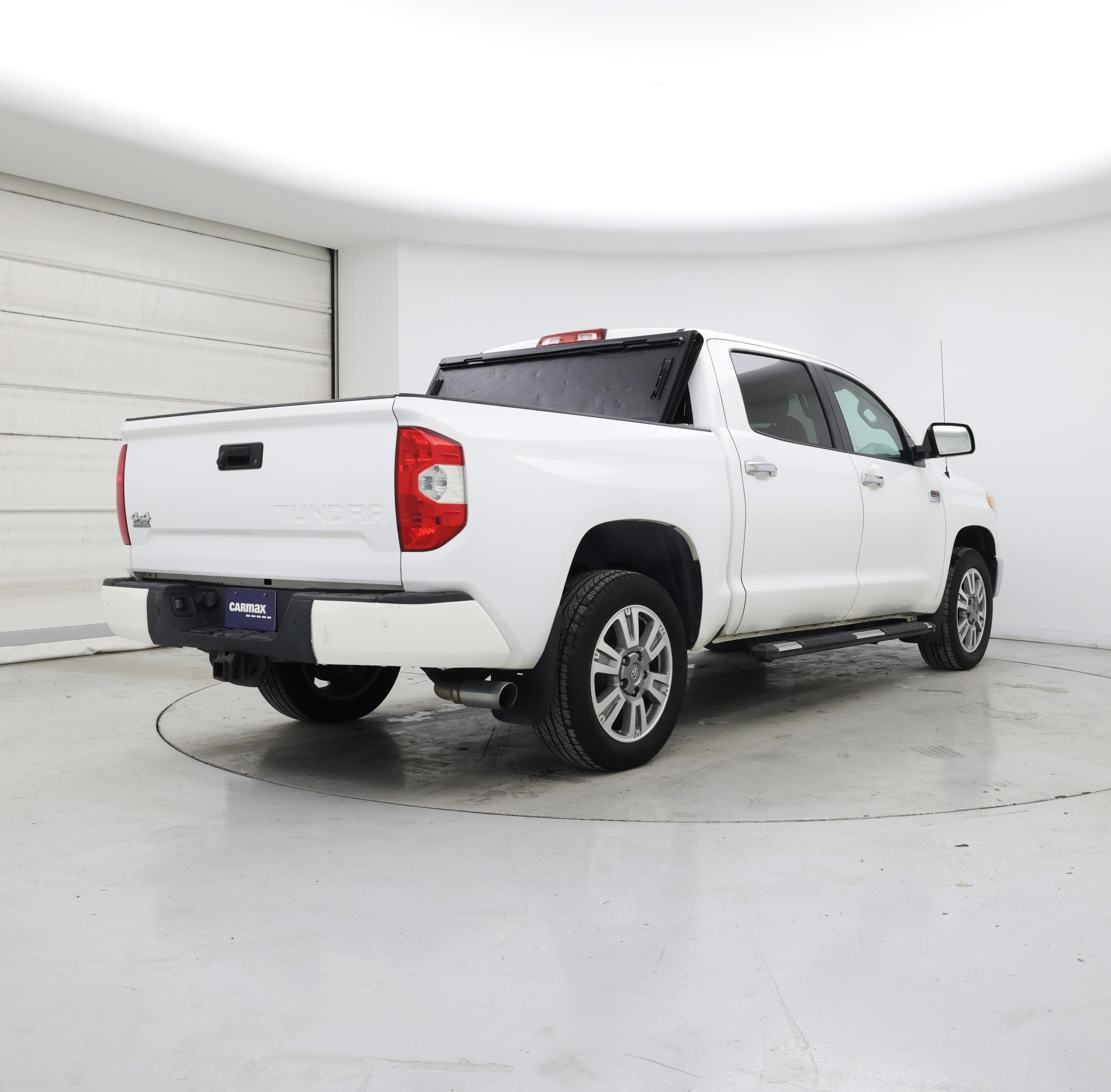 Thumbnail: 2017 Toyota Tundra - 8