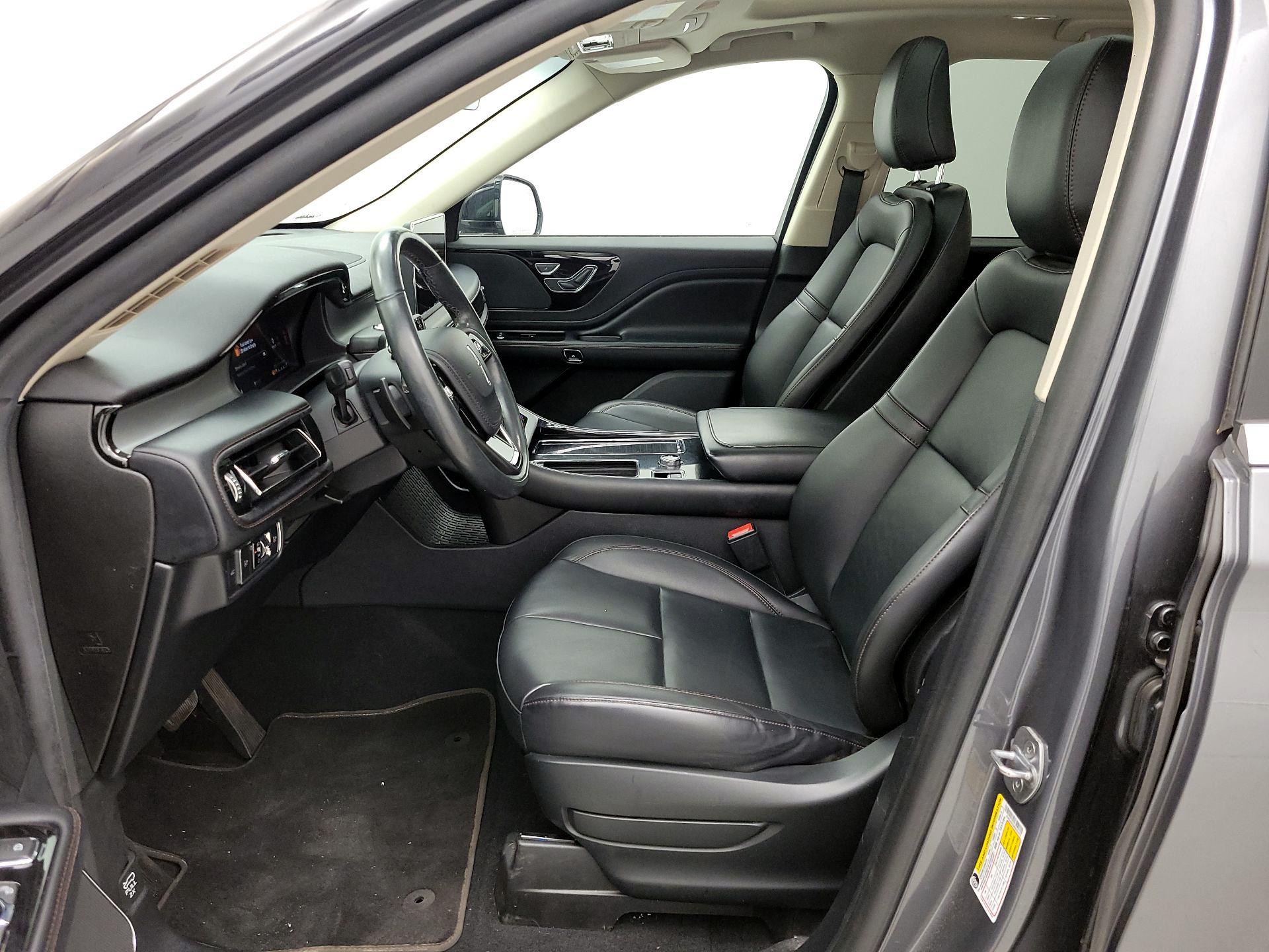 Thumbnail: 2022 Lincoln Aviator - 11