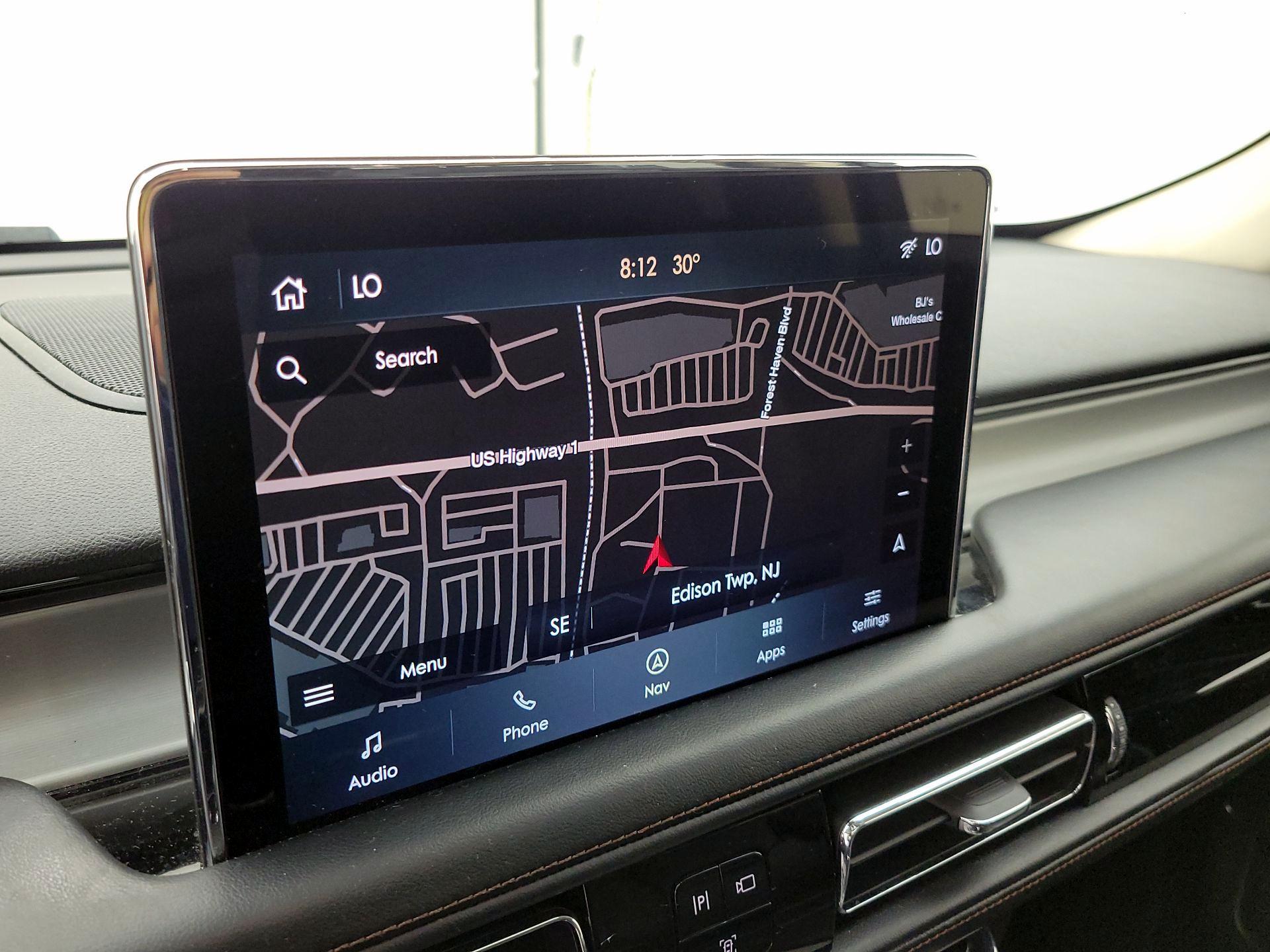 Thumbnail: 2022 Lincoln Aviator - 14