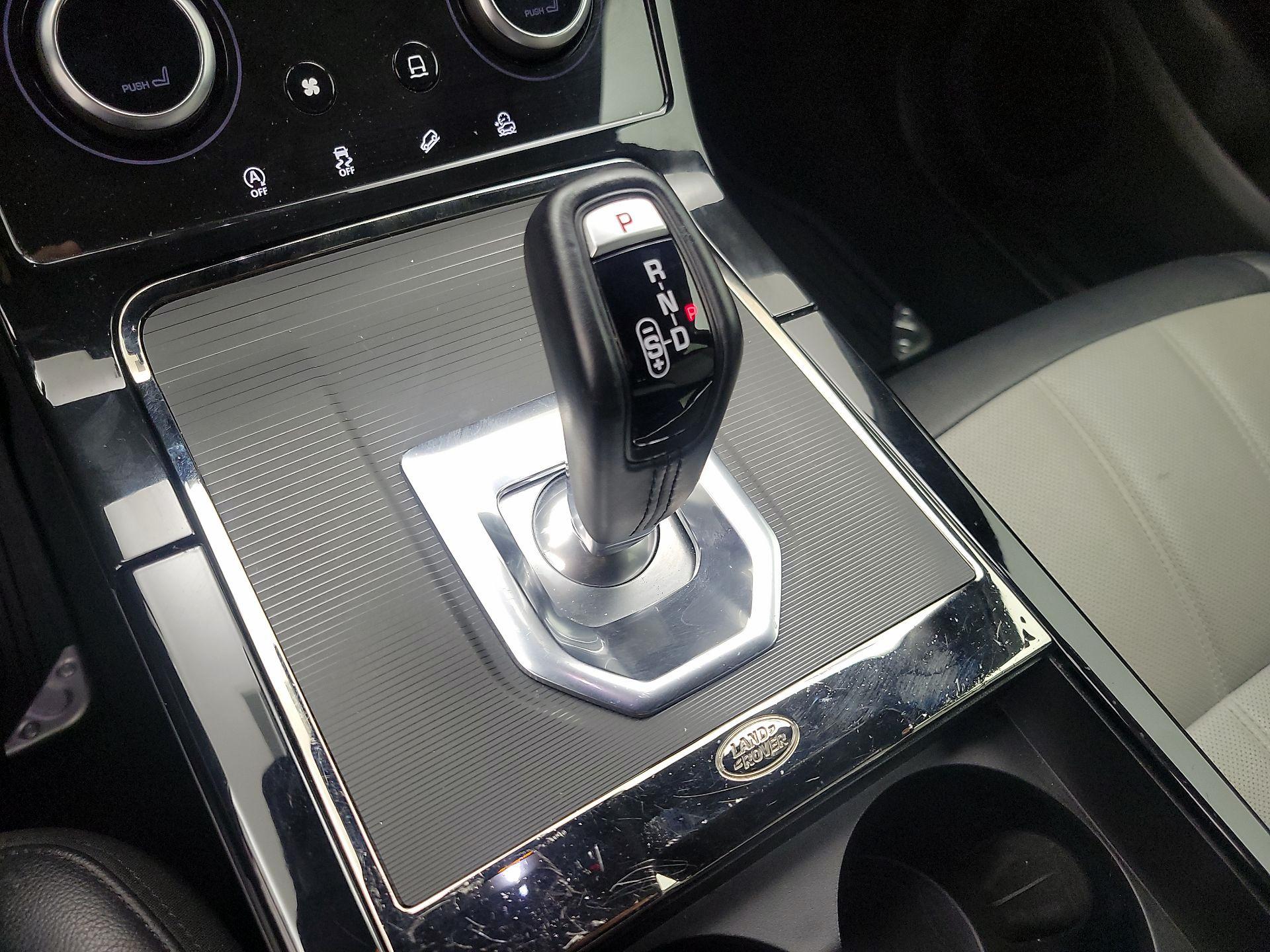 Thumbnail: 2023 Land Rover Range Rover Evoque - 17