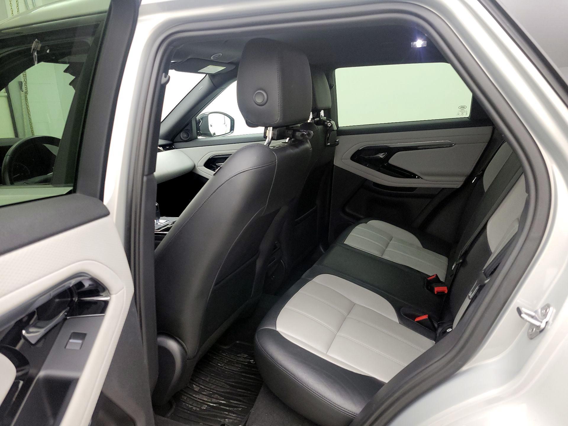 Thumbnail: 2023 Land Rover Range Rover Evoque - 18