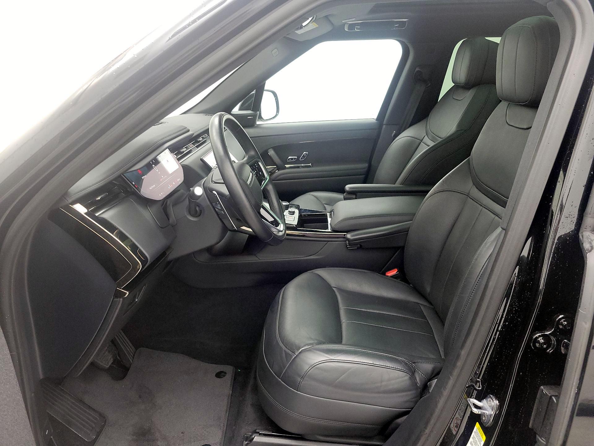 Thumbnail: 2023 Land Rover Range Rover Sport - 11