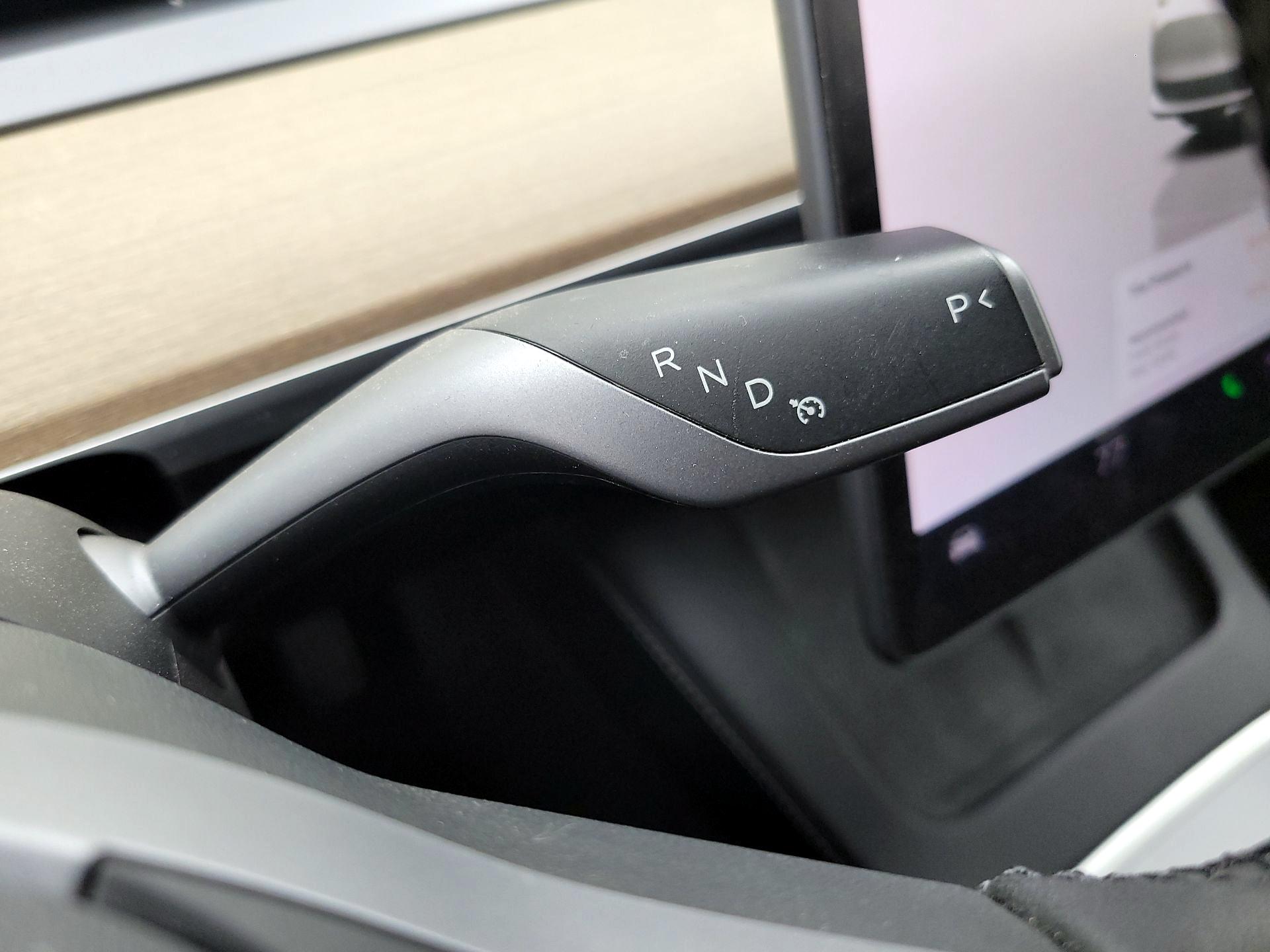 Thumbnail: 2022 Tesla Model 3 - 17