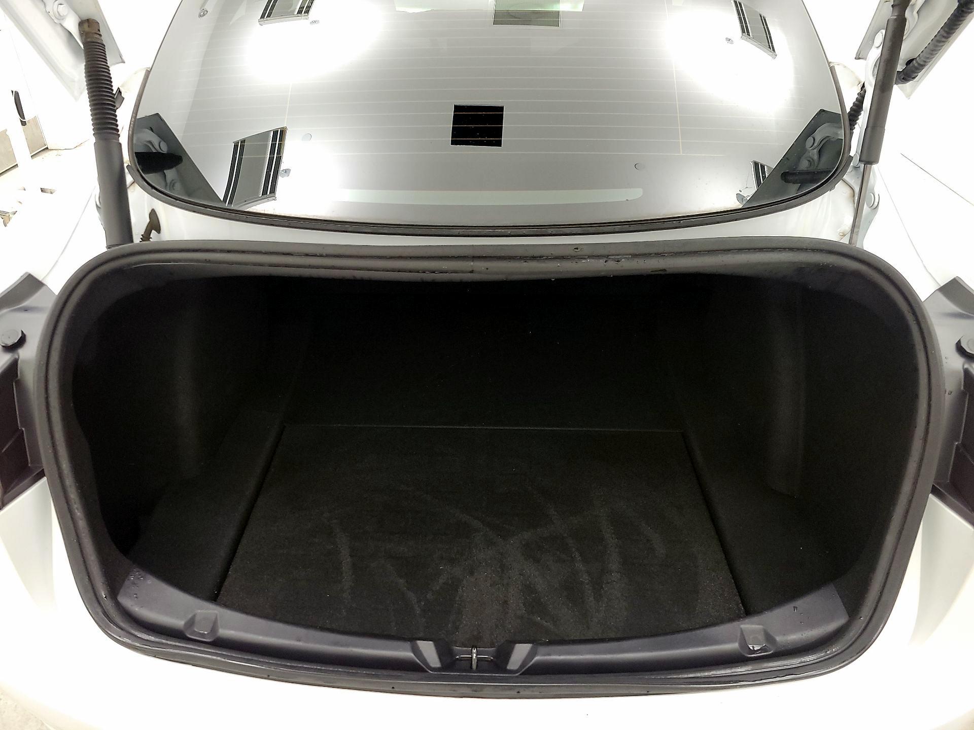 Thumbnail: 2022 Tesla Model 3 - 19