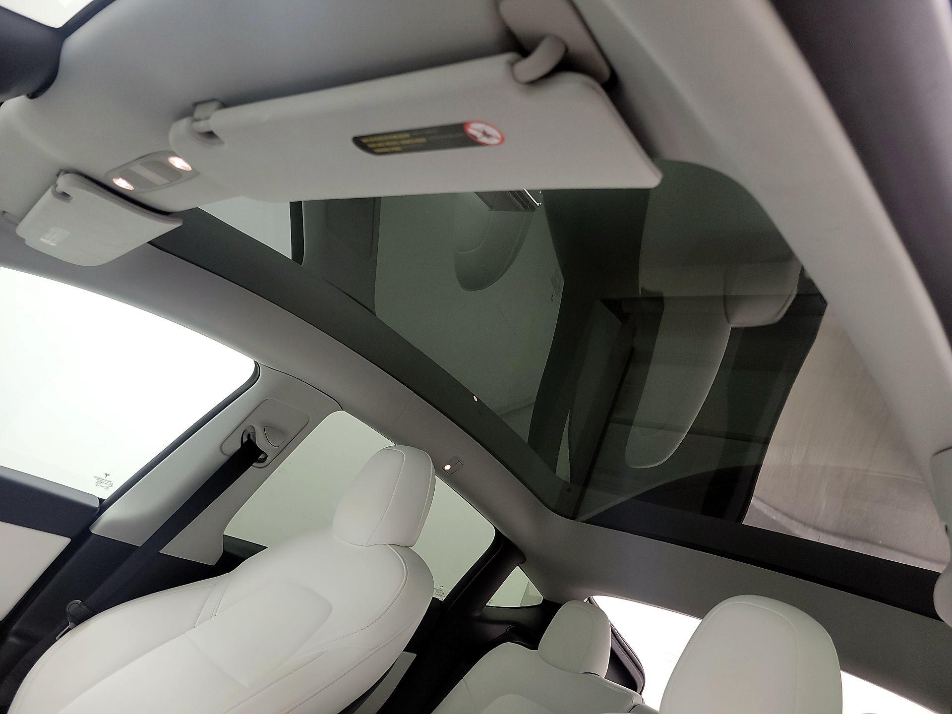 Thumbnail: 2020 Tesla Model Y - 17