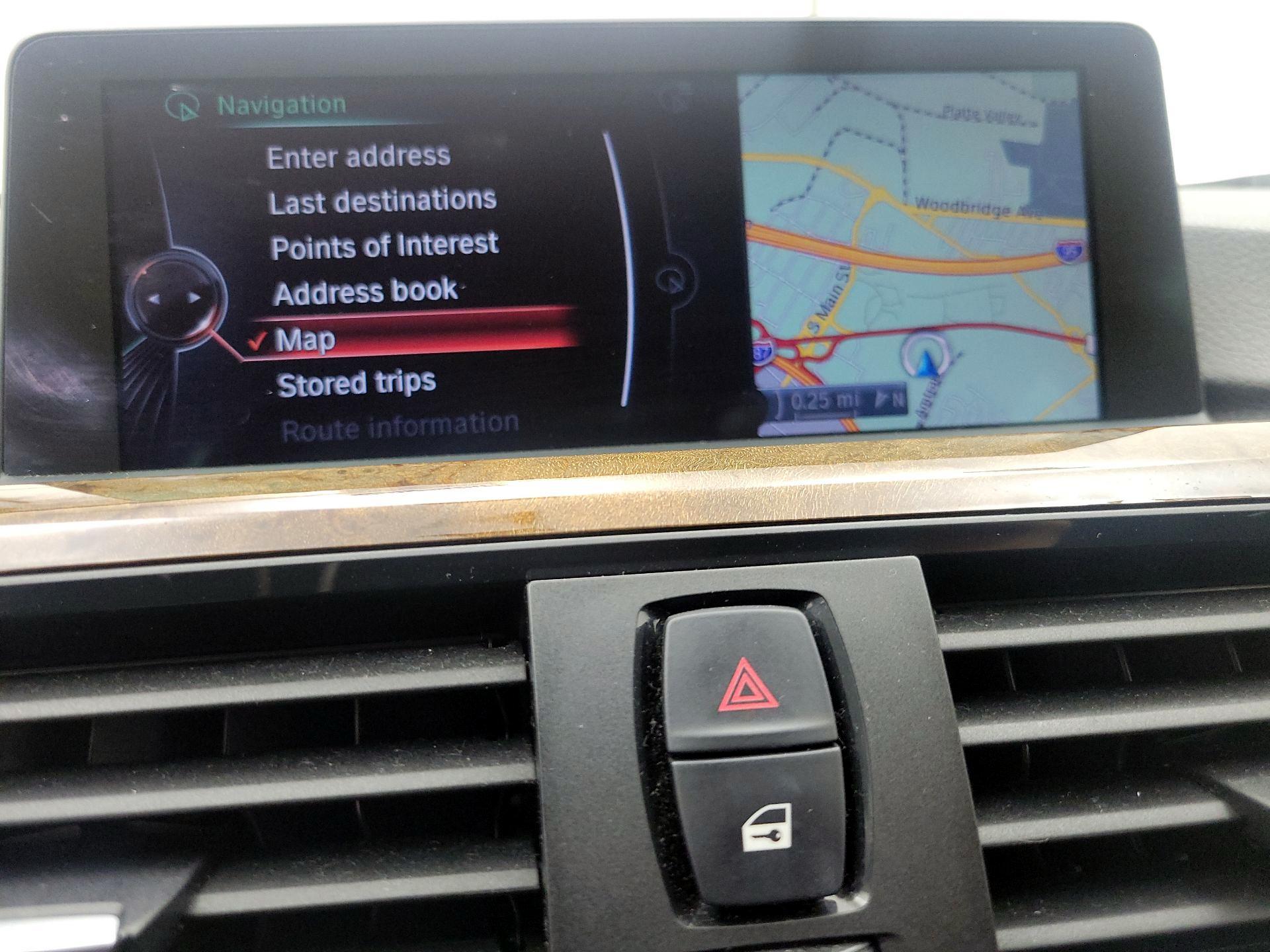 Thumbnail: 2015 BMW 3 Series - 14