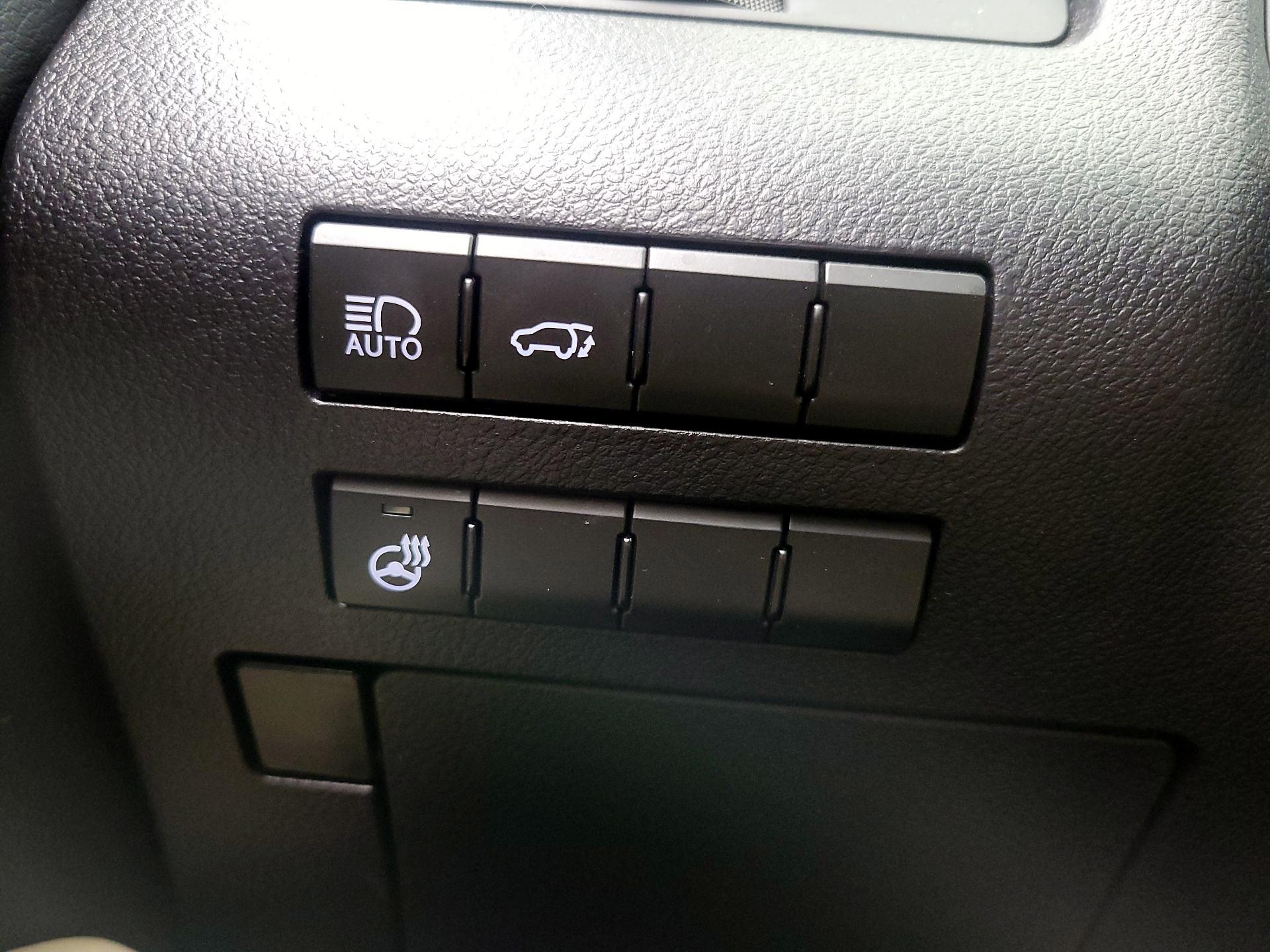 Thumbnail: 2022 Lexus RX - 13